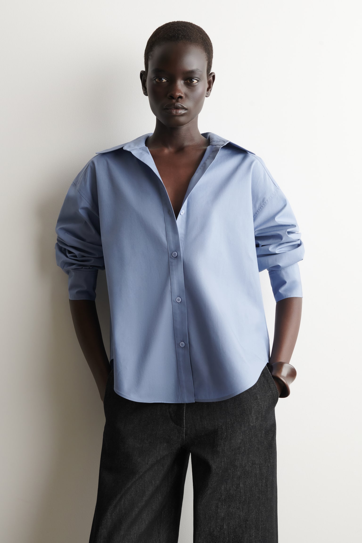 Bomullsskjorte med åpen krage - Blå - 1