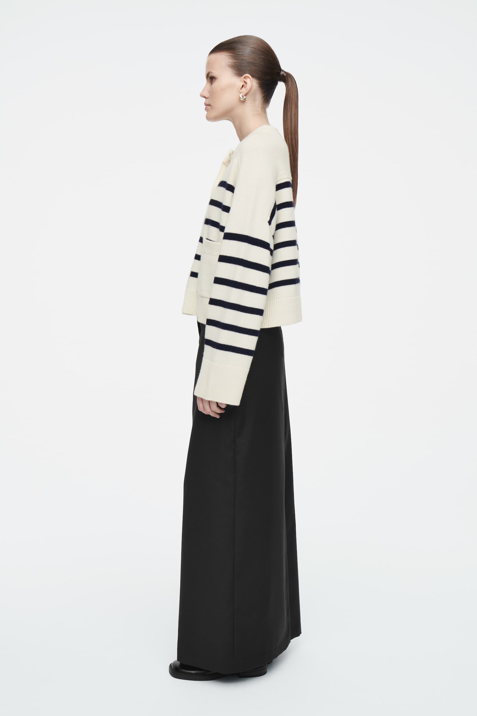 WOOL CREW-NECK CARDIGAN - WHITE / STRIPED/BLACK / STRIPED/BLACK - 7