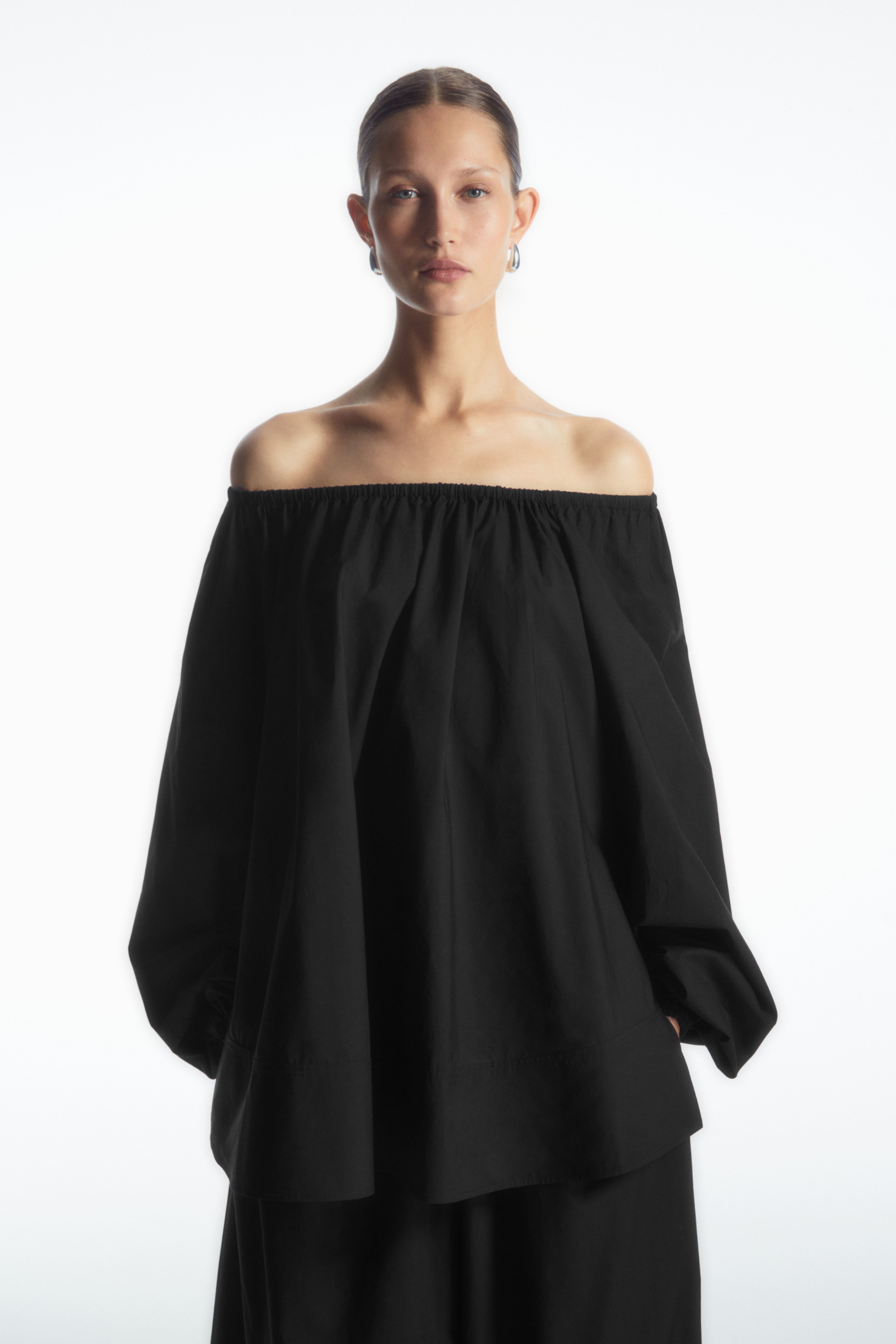 OVERSIZED OFF THE SHOULDER BLOUSE BLACK Ladies H M GB