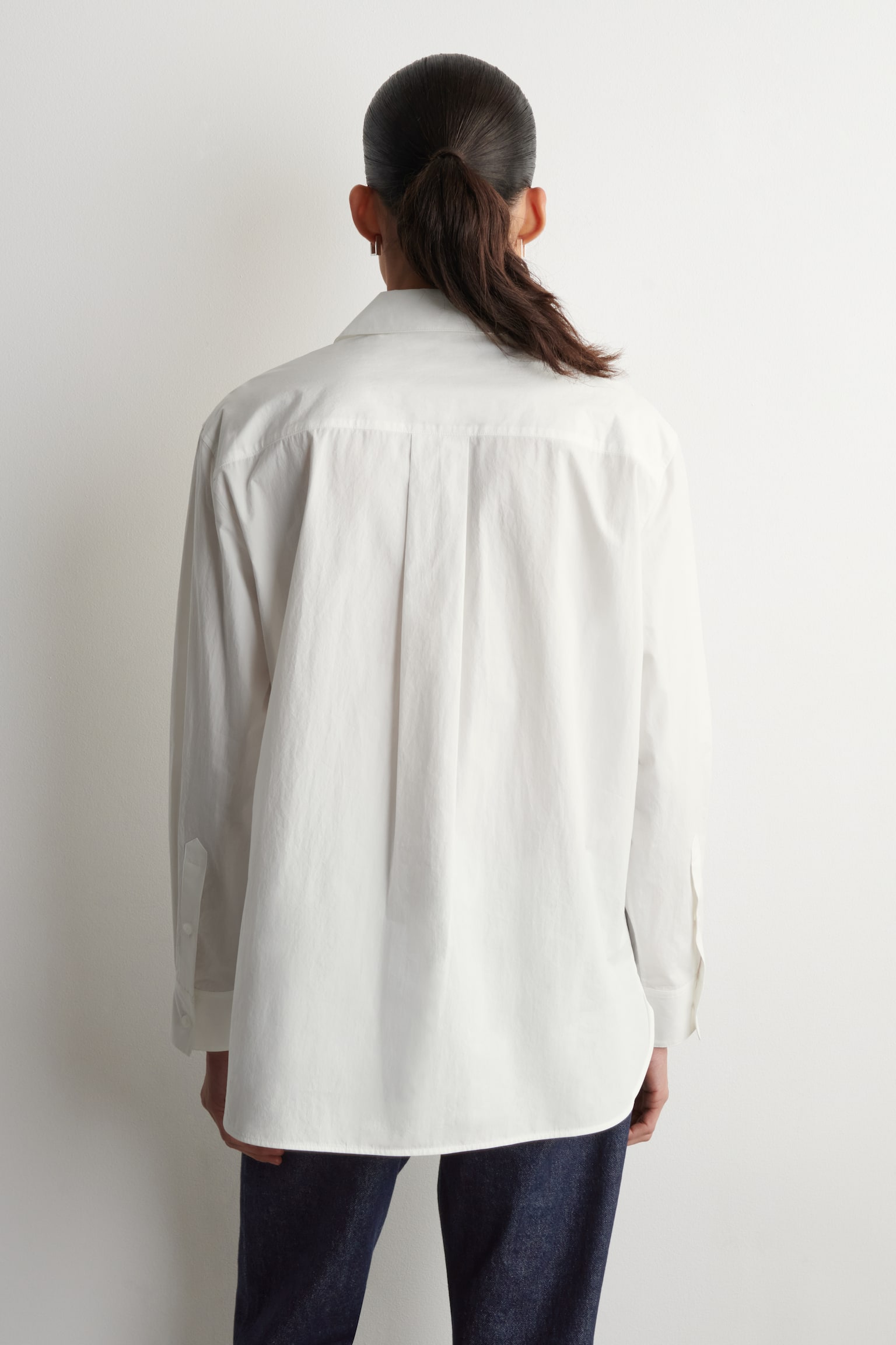 РИЗА ОТ ПИМА ПАМУК С НАПЛОСТЕНА ЯКА - БЯЛО - 4
