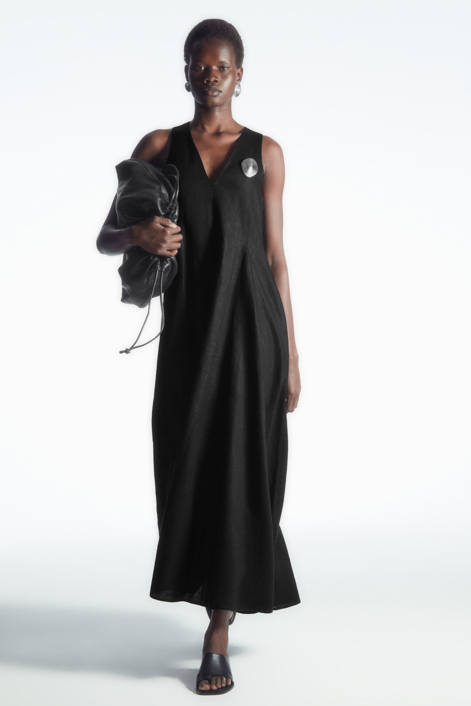 VOLUMINOUS V-NECK MAXI DRESS - BLACK - 1