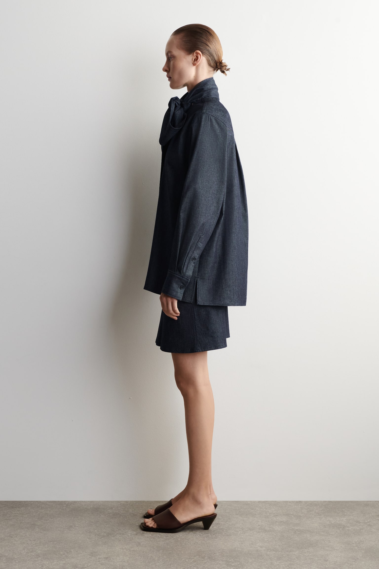 DENIMSKJORTE MED SLØJFEDETALJE - INDIGO - 8