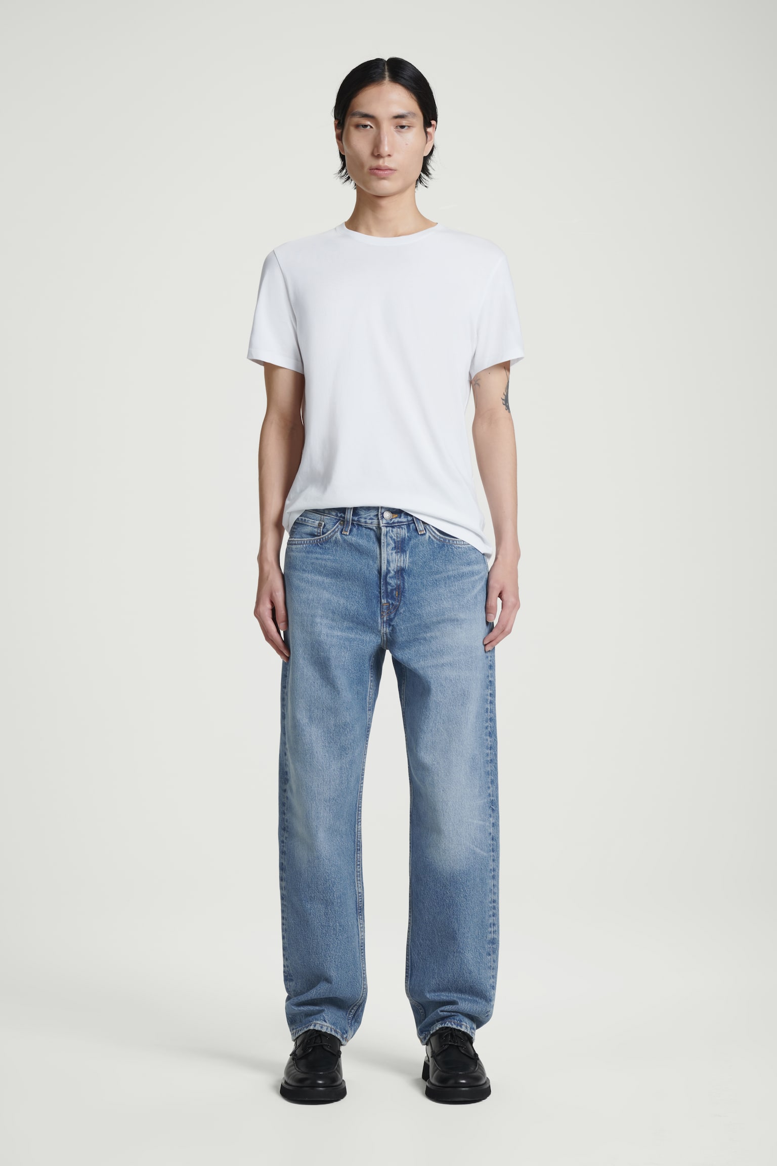 SIGNATURE STRAIGHT-LEG JEANS - BLUE/DARK BLUE - 1