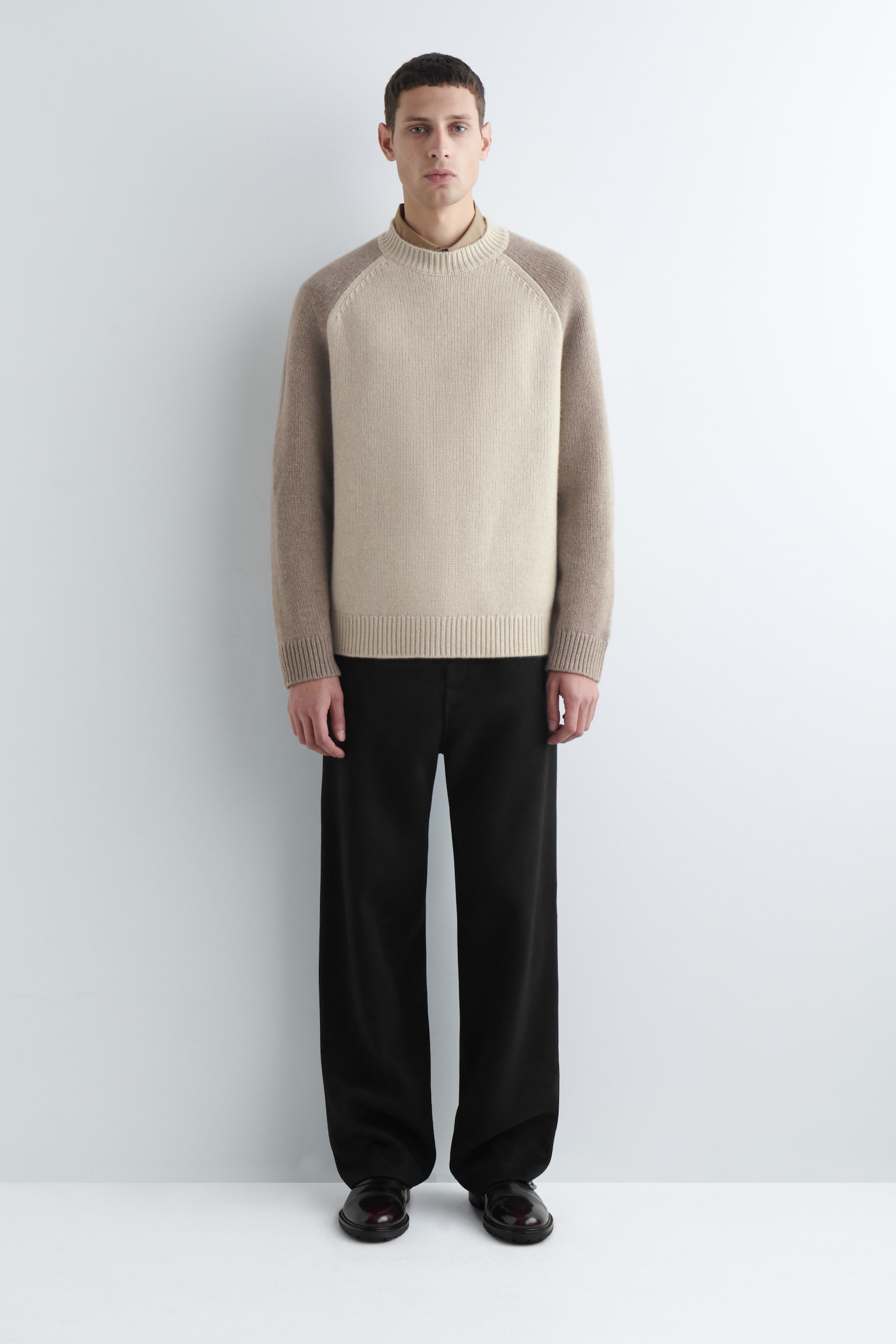 FÄRGDELAD KASHMIRTRÖJA - BEIGE/MULLVAD - 6