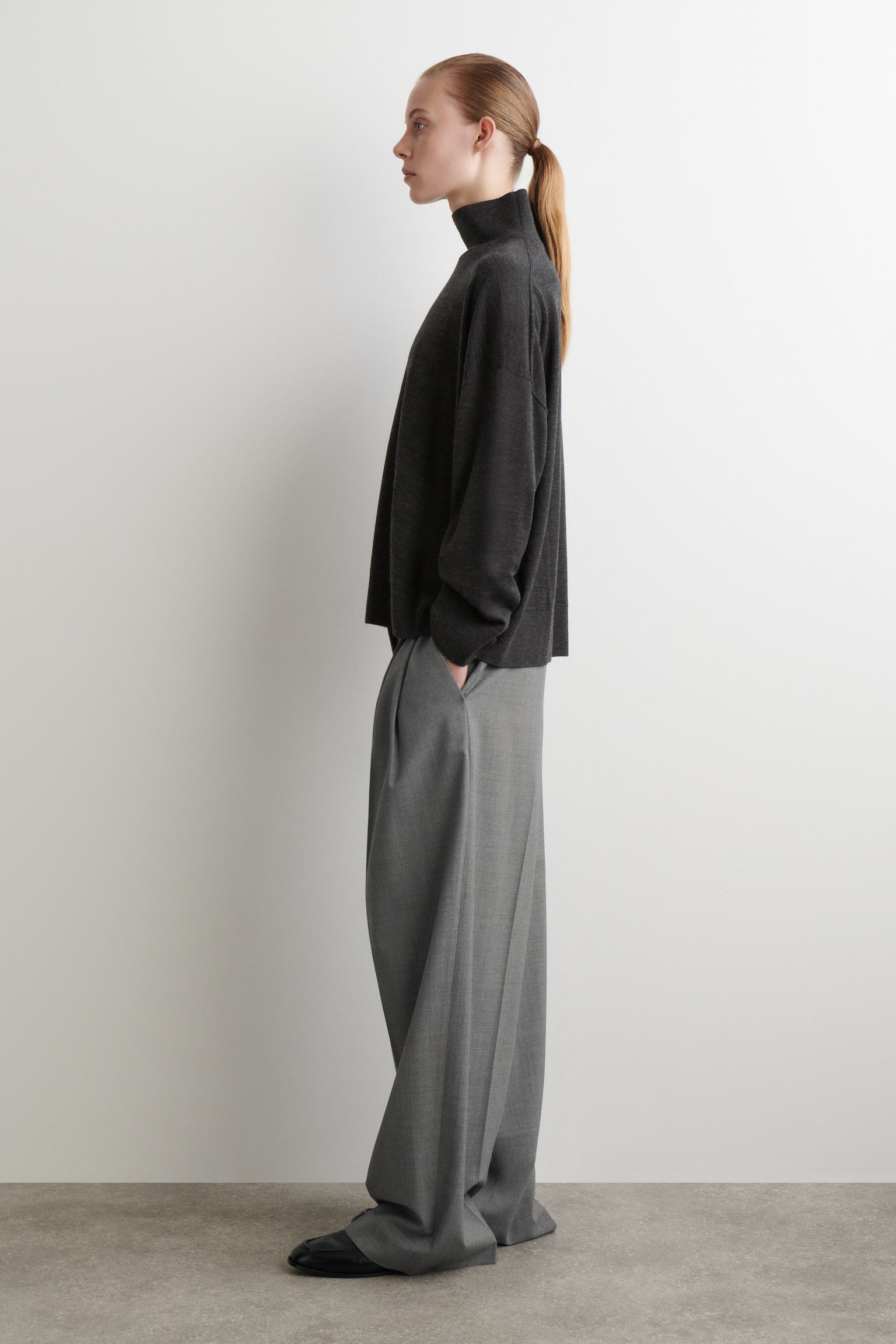 ROLLKRAGENPULLOVER AUS MERINOWOLLE - DUNKELGRAU MELIERT - 4