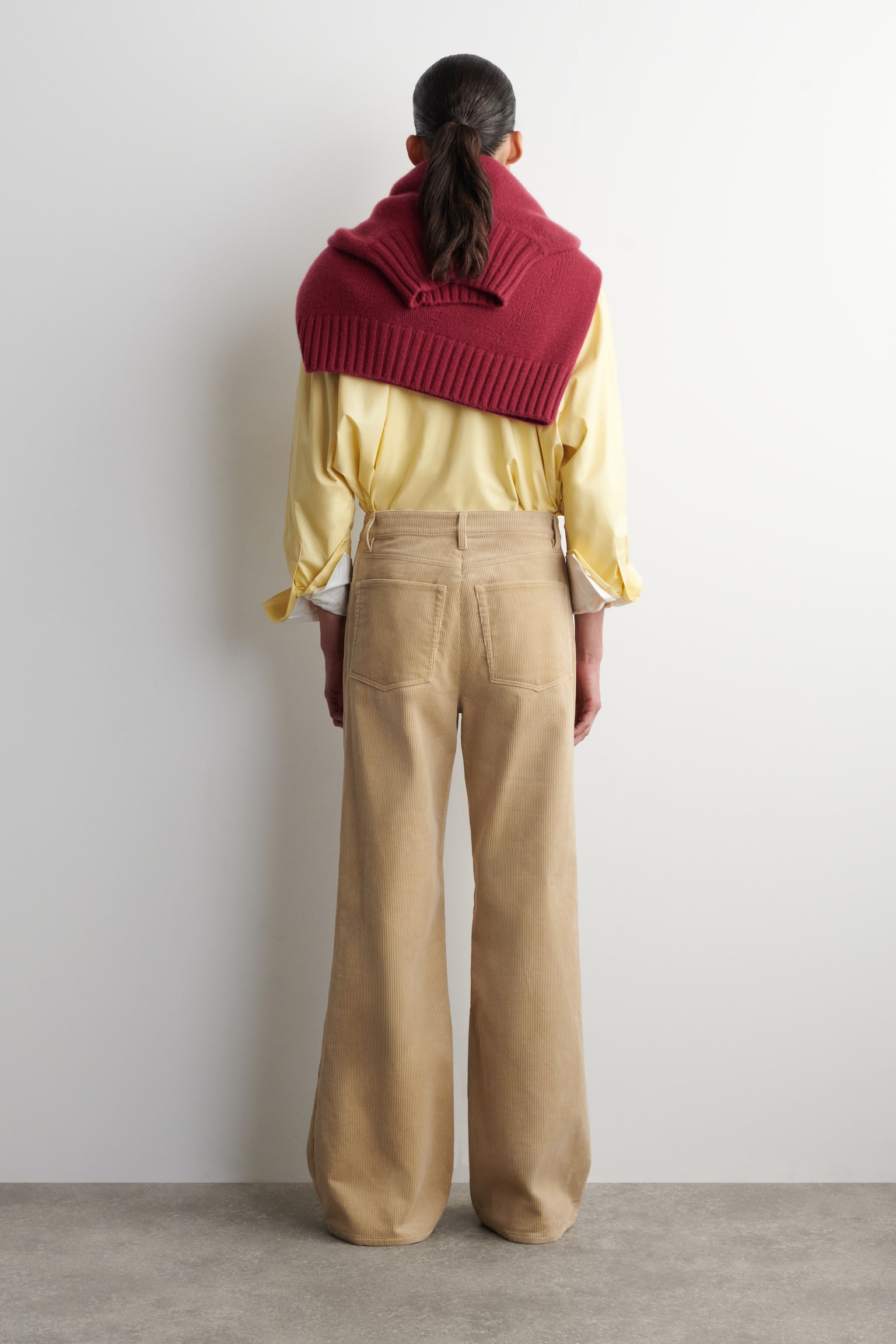 PANTALON DROIT EN VELOURS CÔTELÉ - BEIGE - 10