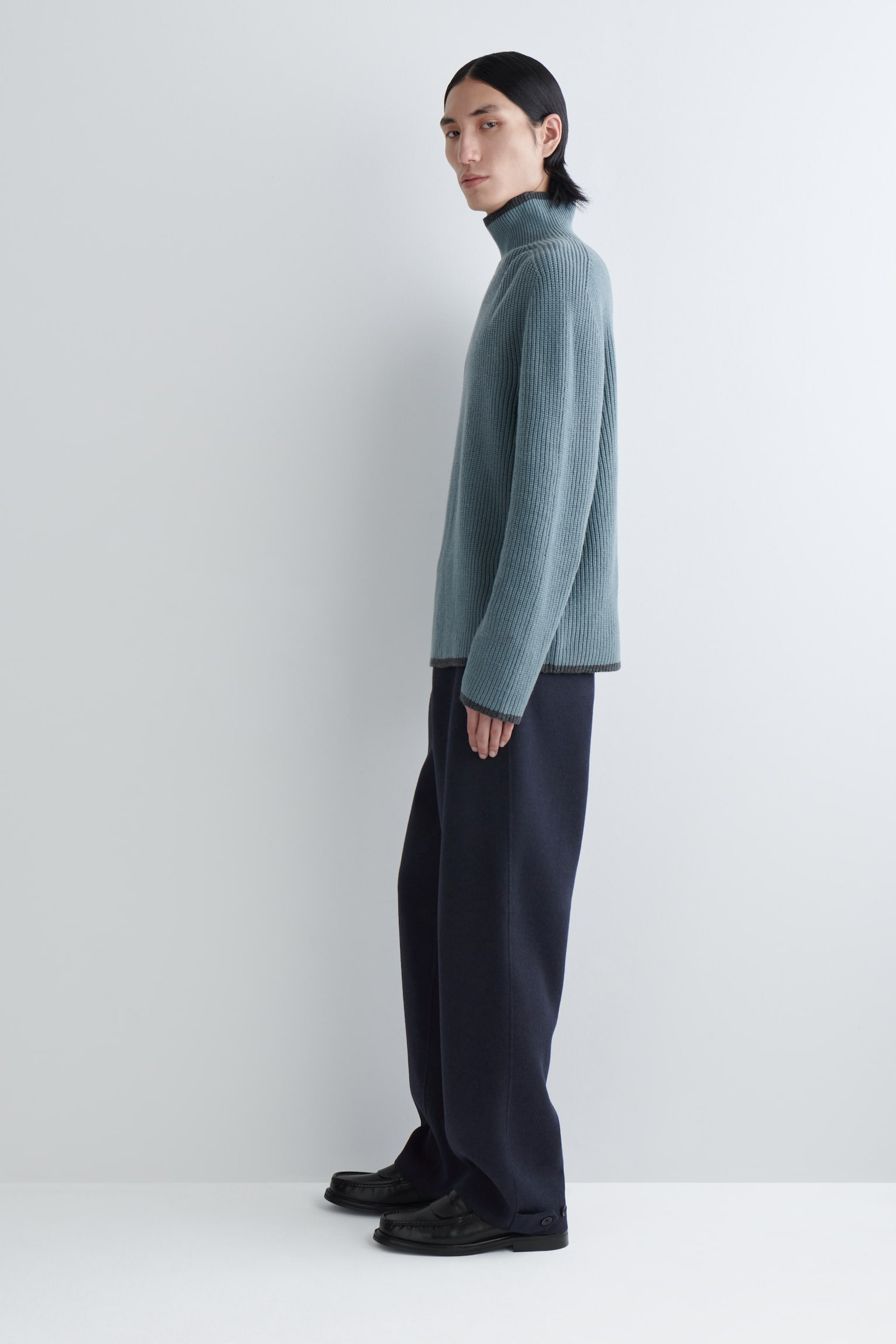 TRUI VAN MERINOWOL EN YAK MET CONTRASTERENDE RAND - STALEN BLAUW - 4