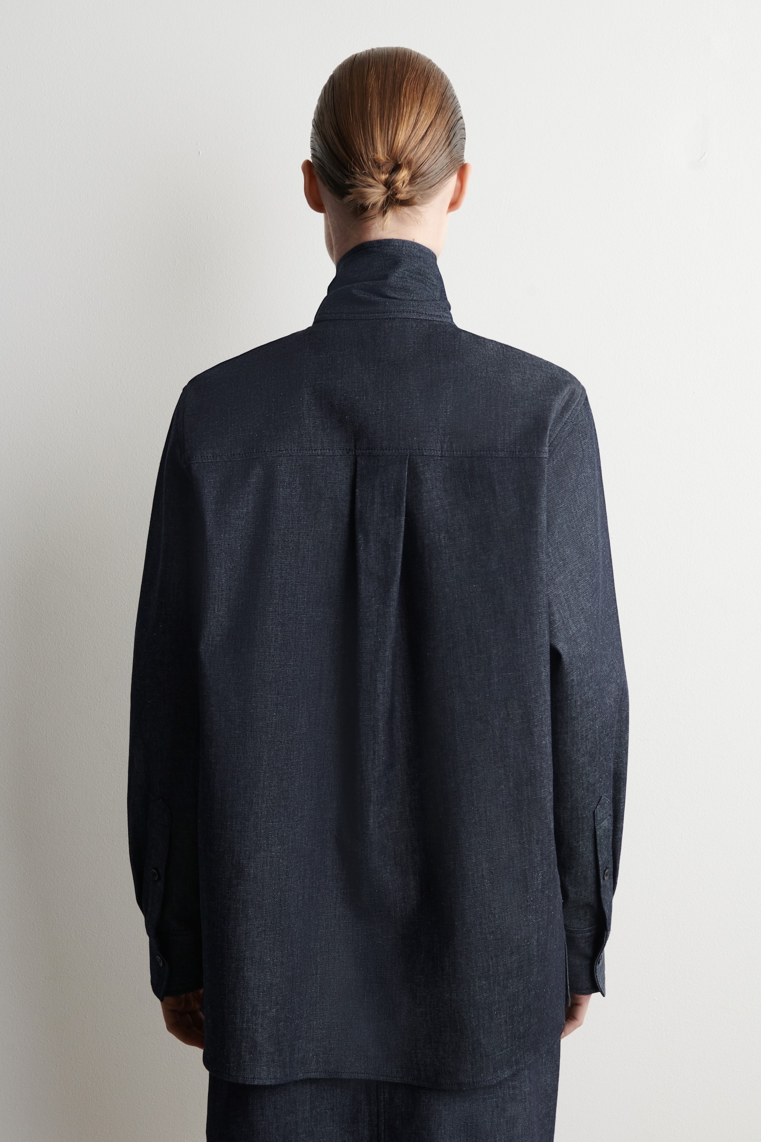 DENIMSKJORTE MED SLØJFEDETALJE - INDIGO - 6