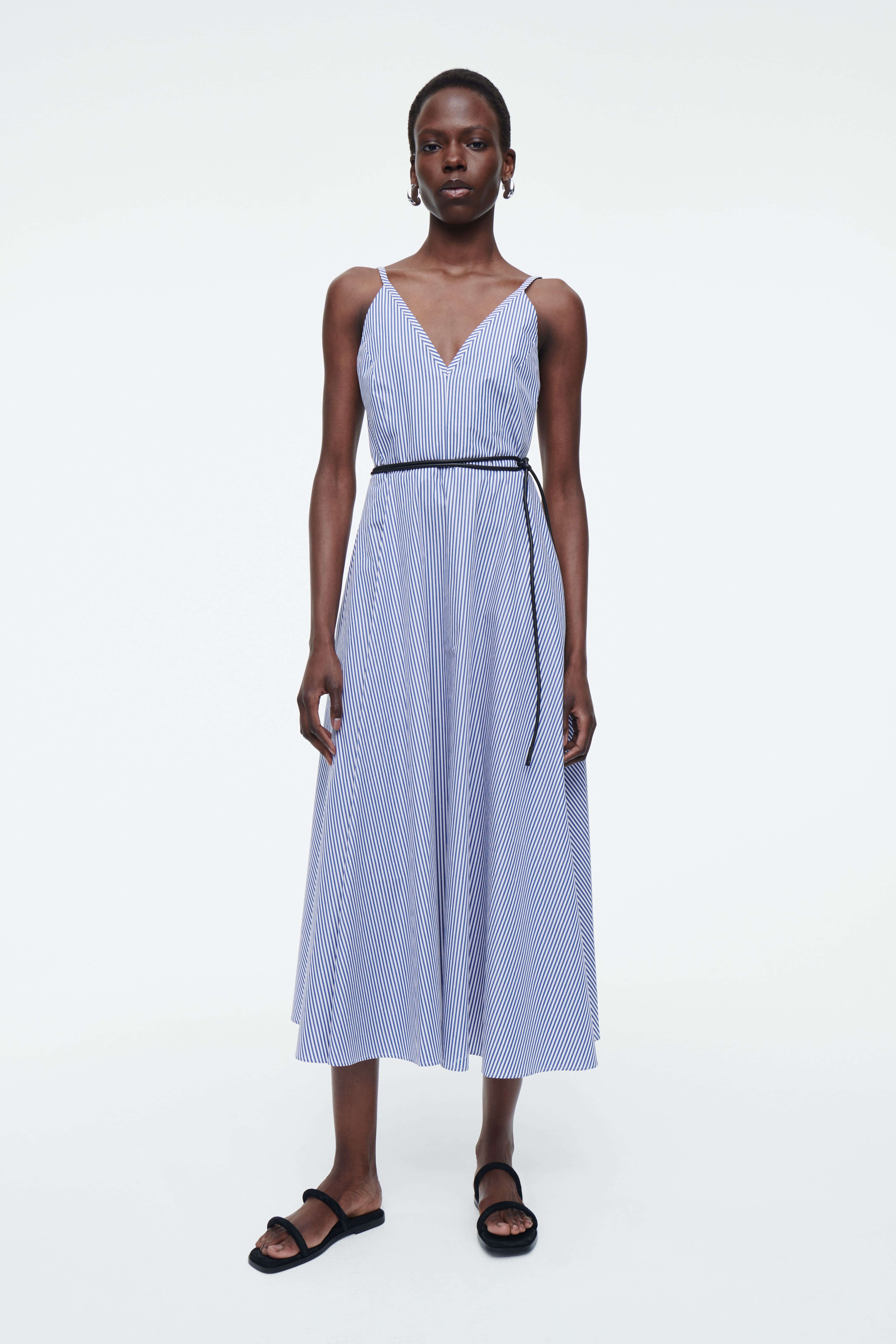 H&m blue white striped dress best sale