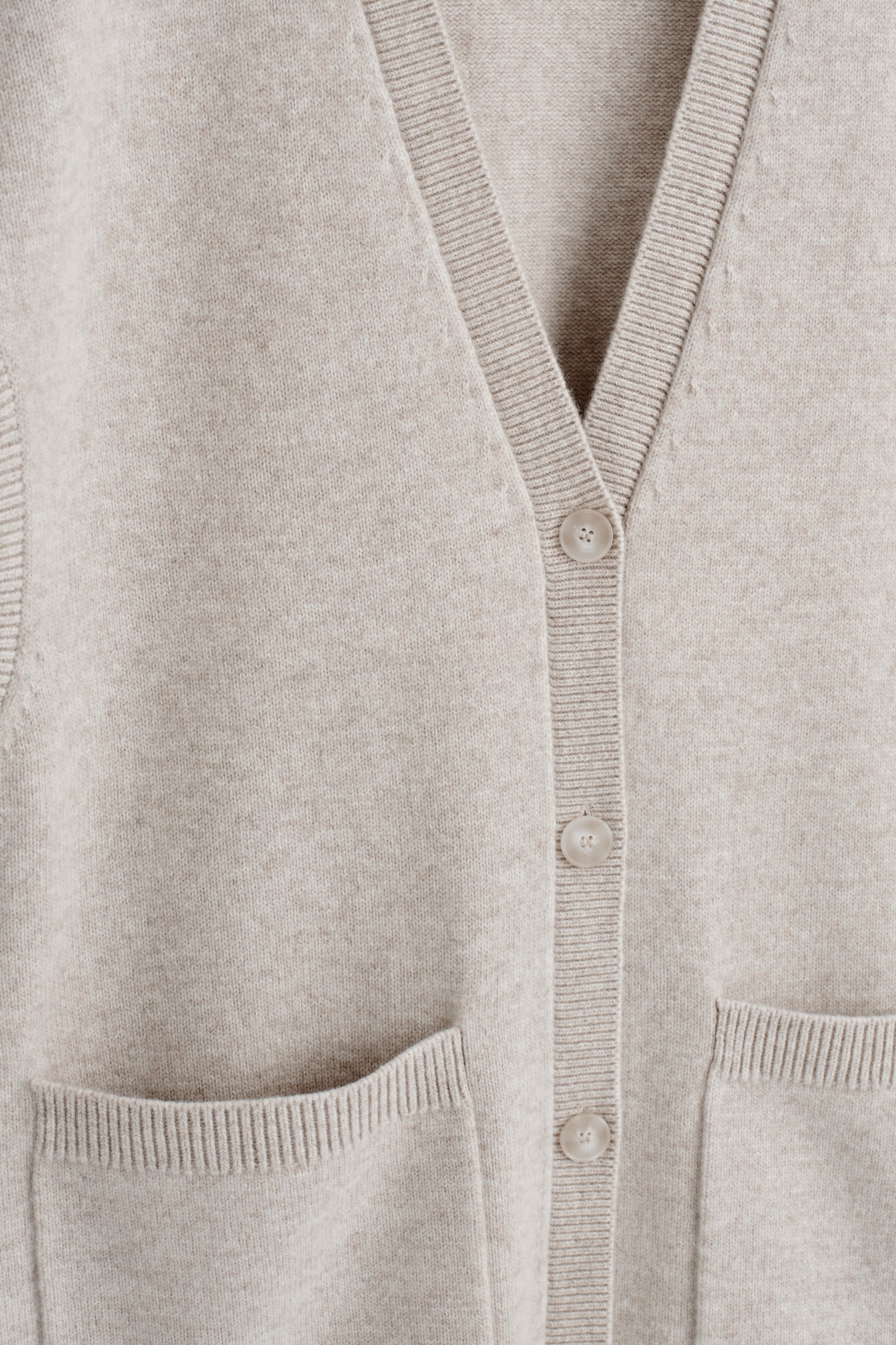 Lang, rundstrikket cardigan i uld - MELERET BEIGE - 3