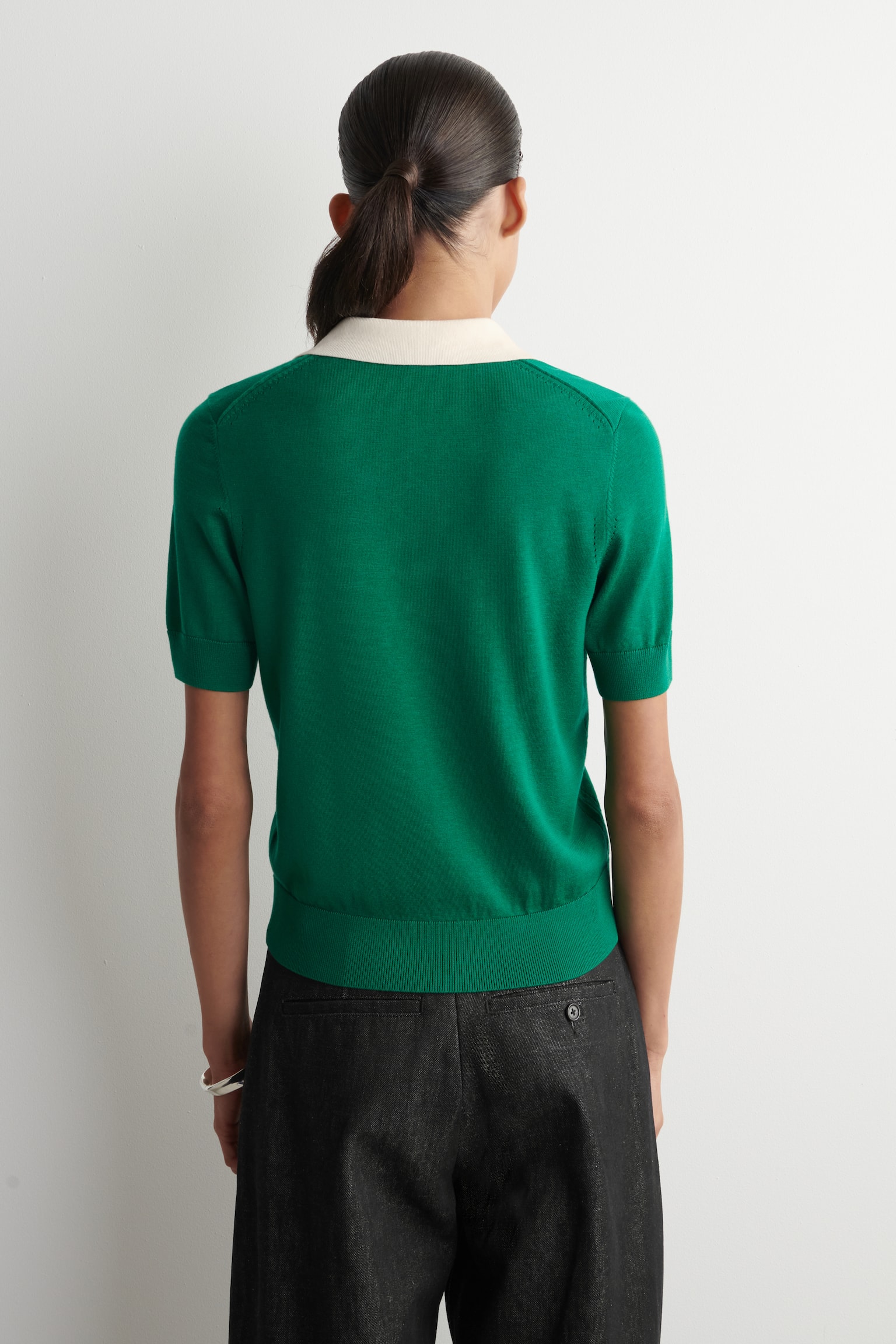 SKRÁTENÁ POLO KOŠEĽA Z VLNENEJ ZMESI - ZELENÁ / BIELA/MODRÁ - 3