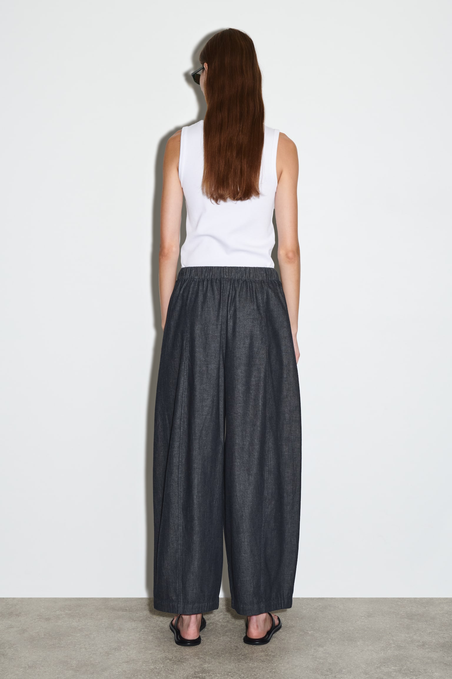 Bukser i denim med tønneformede ben og snøring - Mørkeblå/Mørkeblå - 3