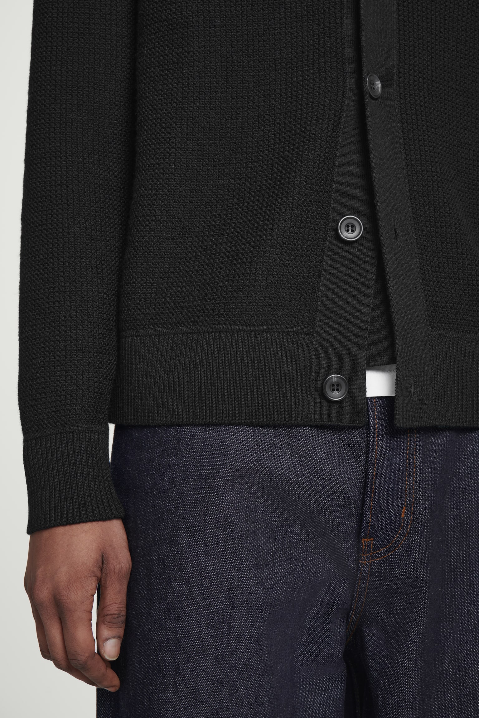 TEXTURED MERINO WOOL CARDIGAN - BLACK/MOLE - 4