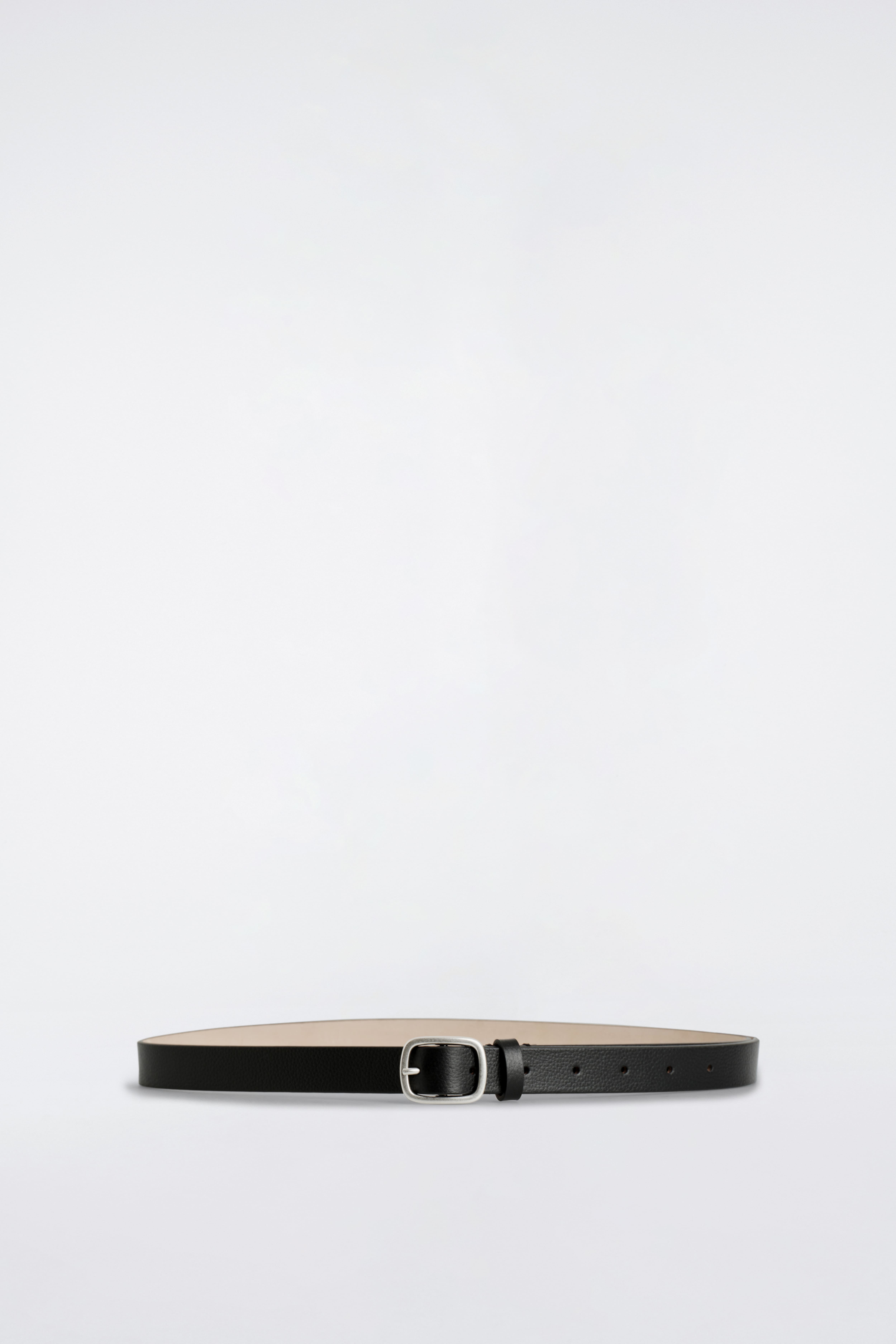 CINTURA IN PELLE MARTELLATA - NERO