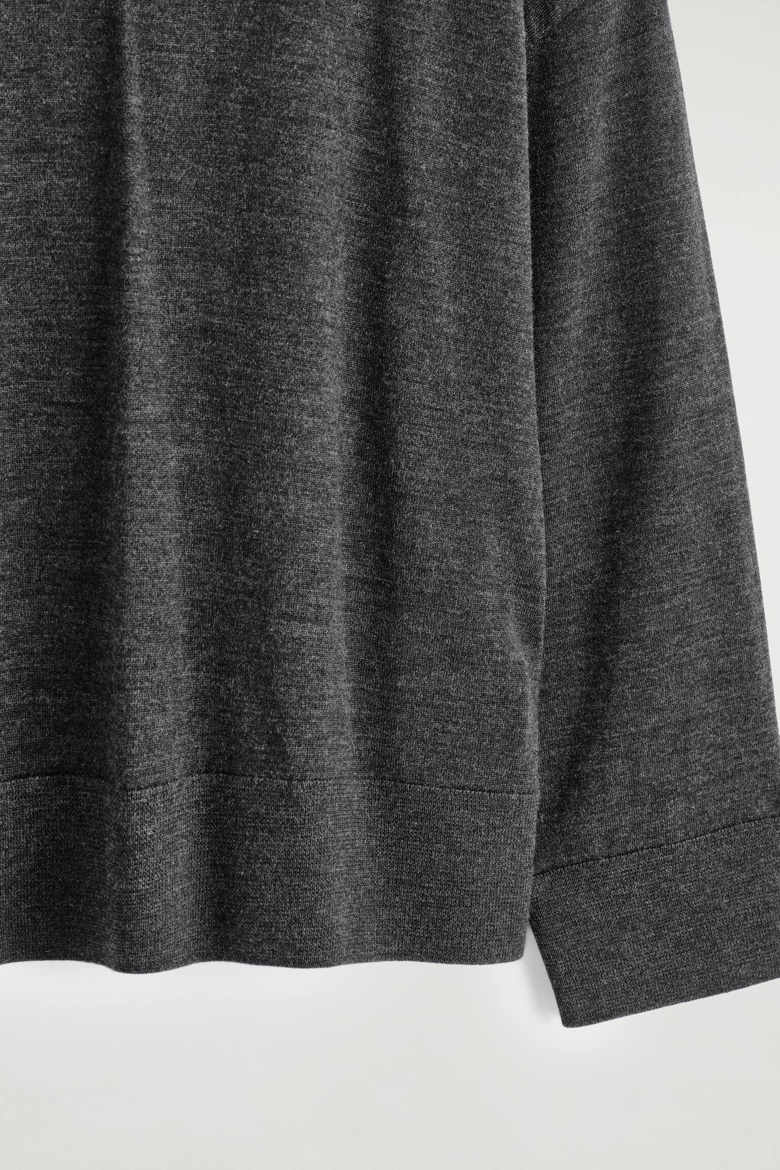 ROLLKRAGENPULLOVER AUS MERINOWOLLE - DUNKELGRAU MELIERT - 3