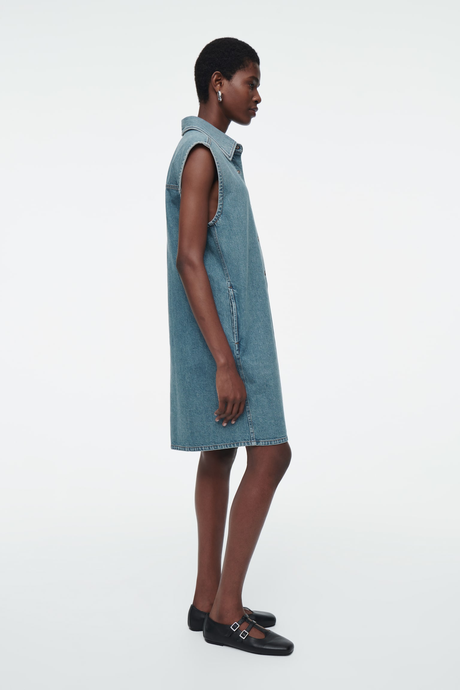 SLEEVELESS DENIM MINI SHIRT DRESS - BLUE - 6