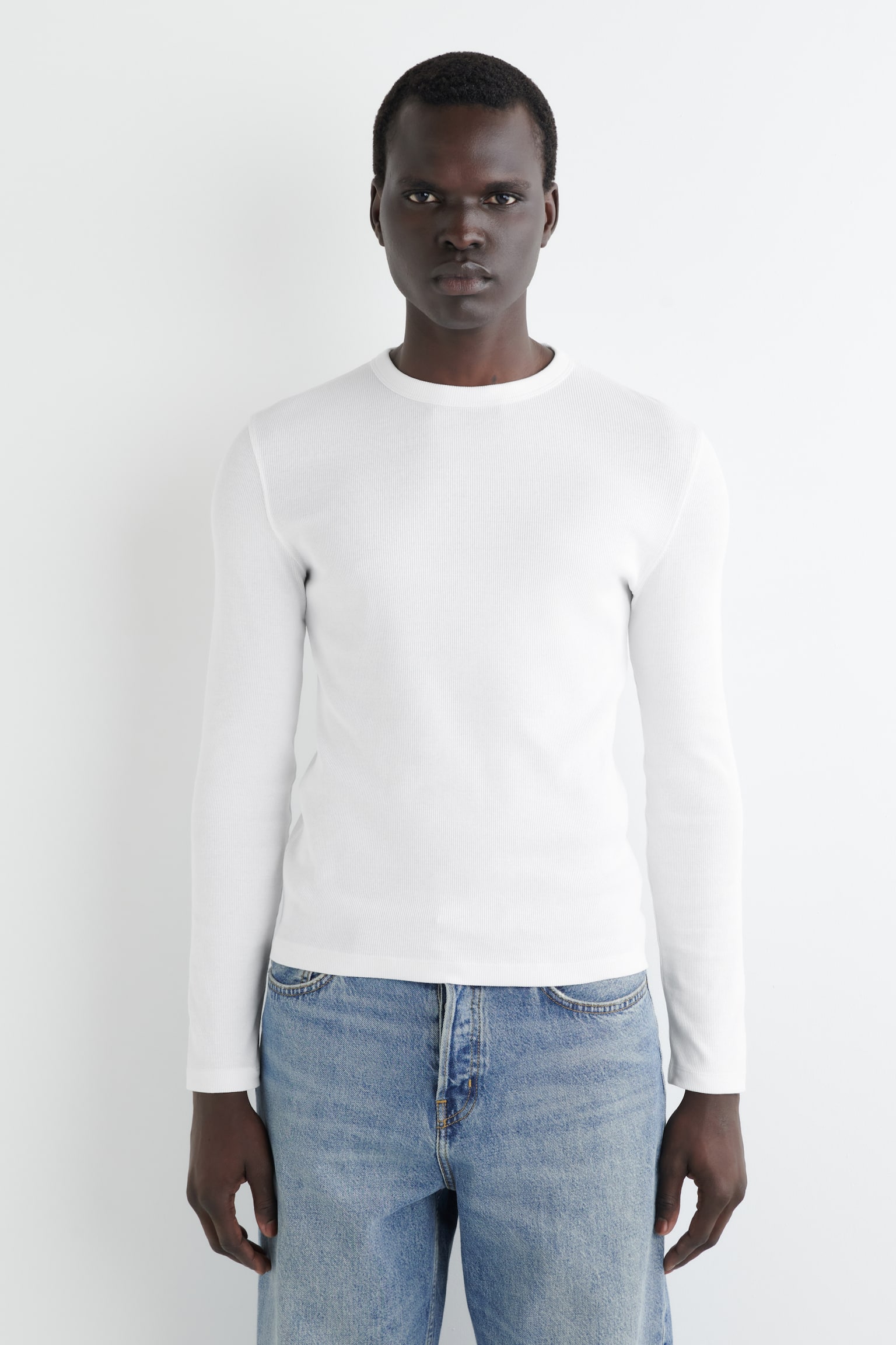 SCHMALES, GERIPPTES LANGARMSHIRT AUS BAUMWOLLE - WEISS/SCHWARZ/DUNKELGRAU MELIERT/DUNKELGRAU MELIERT - 1