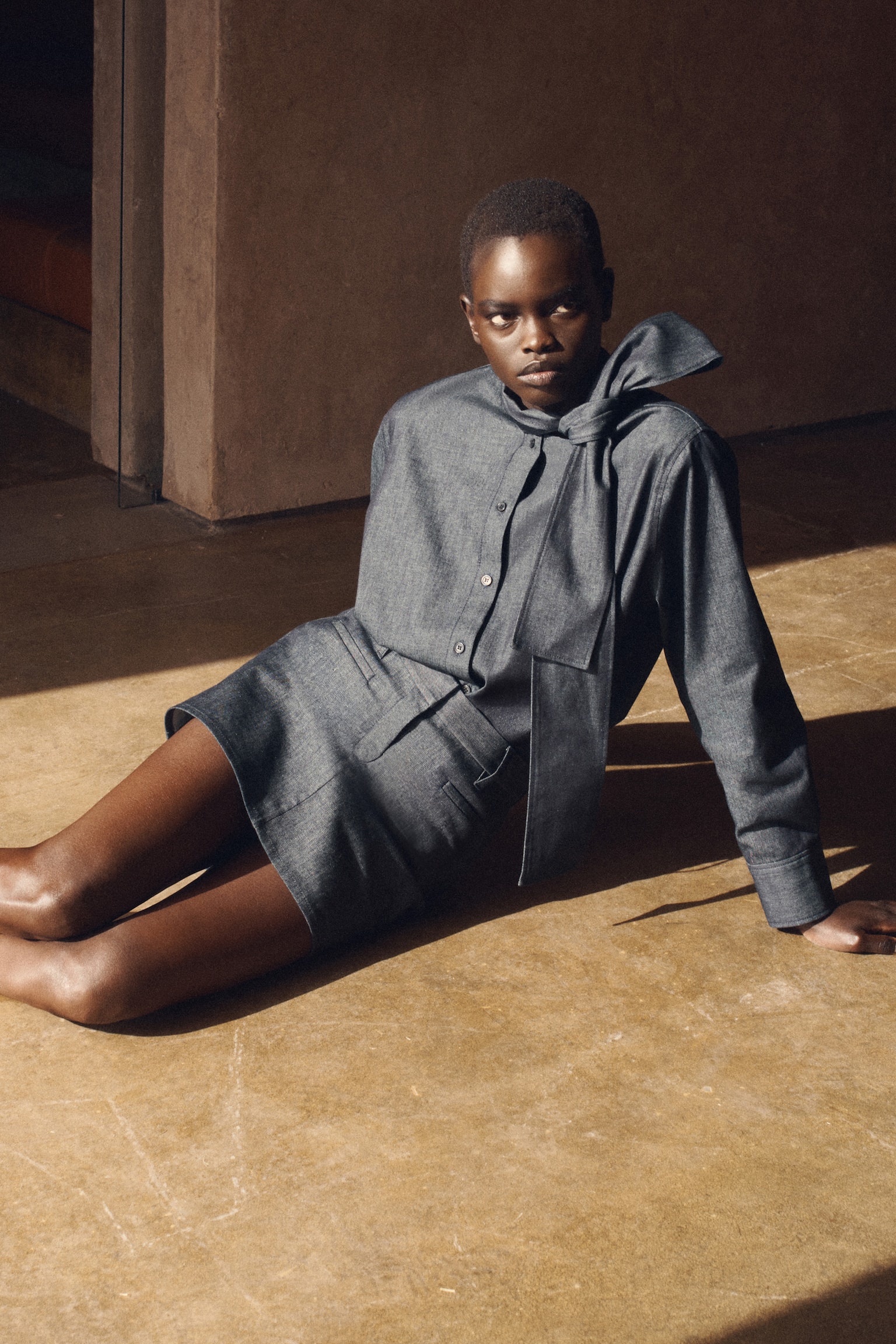 DENIMSKJORTE MED SLØJFEDETALJE - INDIGO - 5