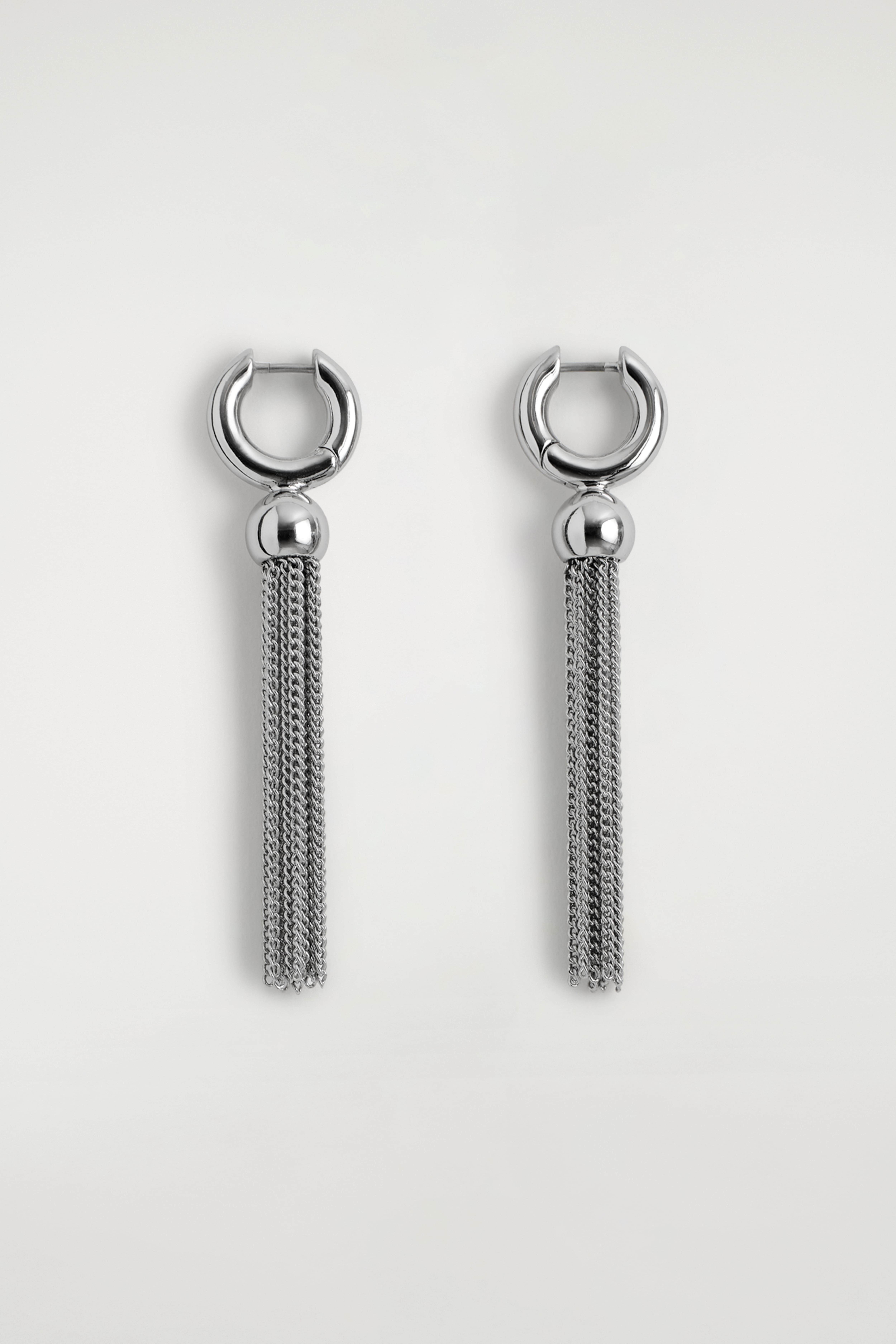 OHRRINGE MIT KETTENDETAILS - SILBER