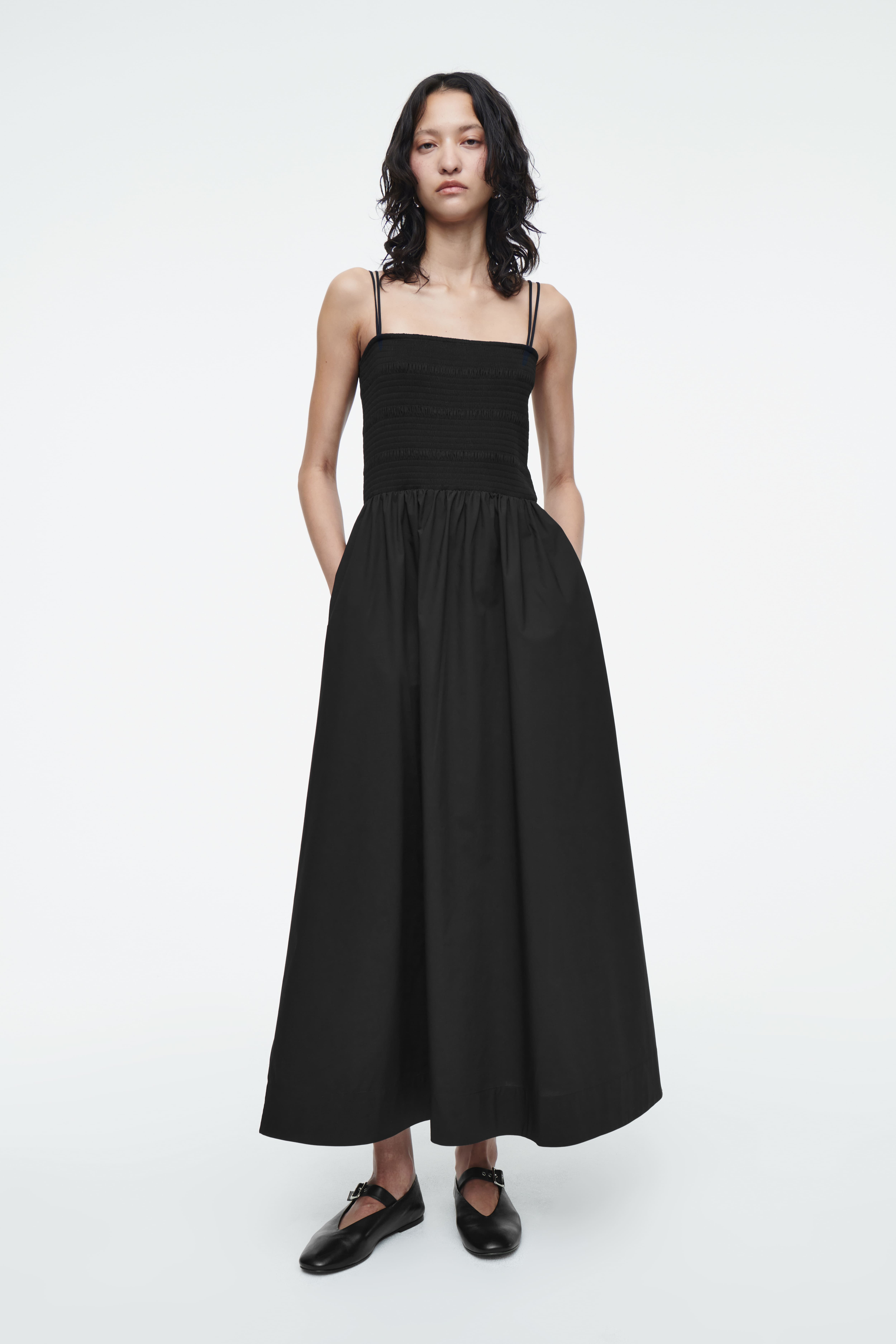 Black h and m dress hotsell