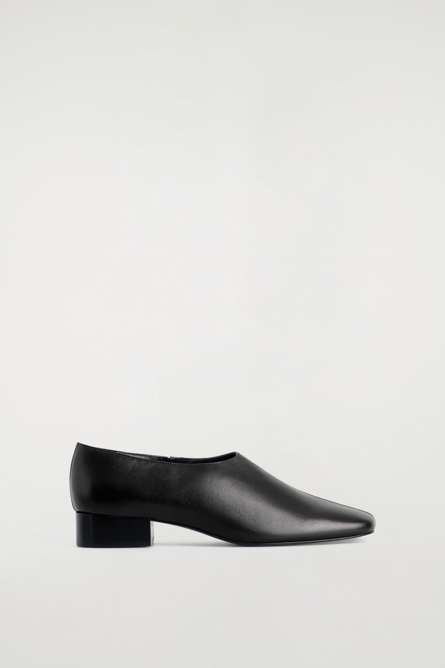 KOŽENÉ TOPÁNKY NA PODPÄTKU SO ŠTVORCOVOU ŠPIČKOU - BLACK - 2