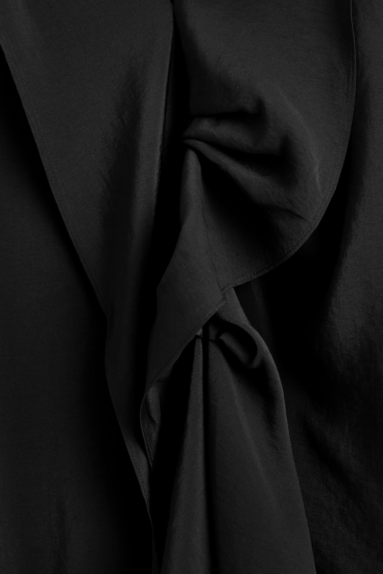 BLUSE MIT VOLANTS UND DRAPIERUNG - SCHWARZ - 3