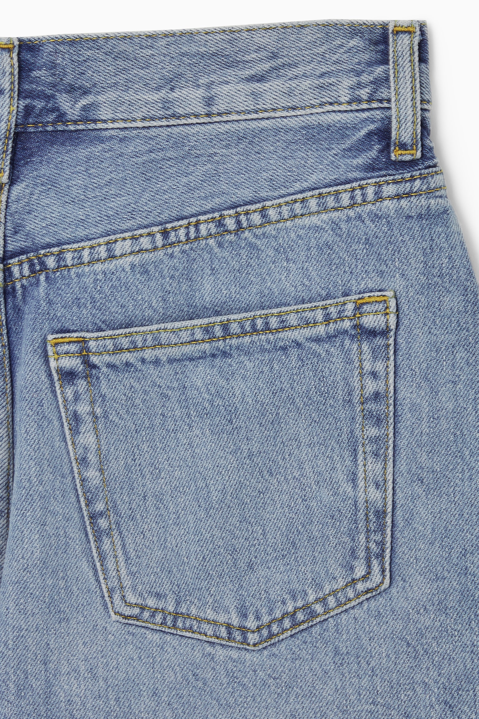 HIGH-RISE DENIM SHORTS - LIGHT BLUE/INDIGO - 6