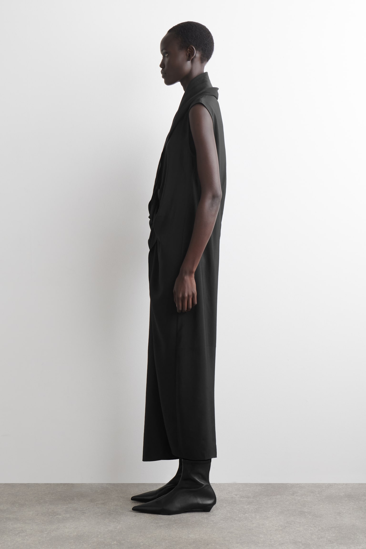 RUFFLED DRAPED MIDI DRESS - SORT - 4