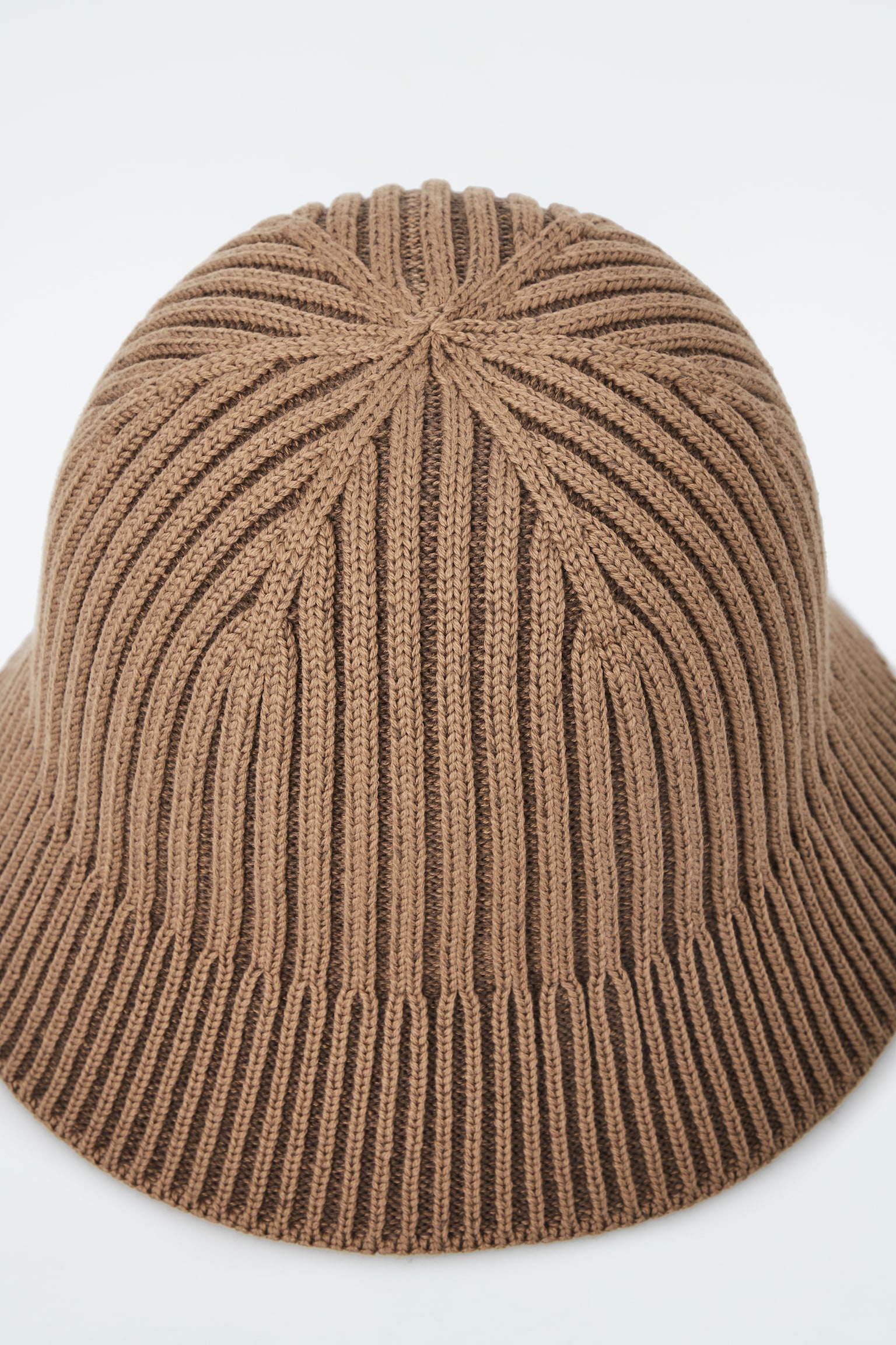 RIBBED-KNIT BUCKET HAT - BEIGE/BLACK - 4