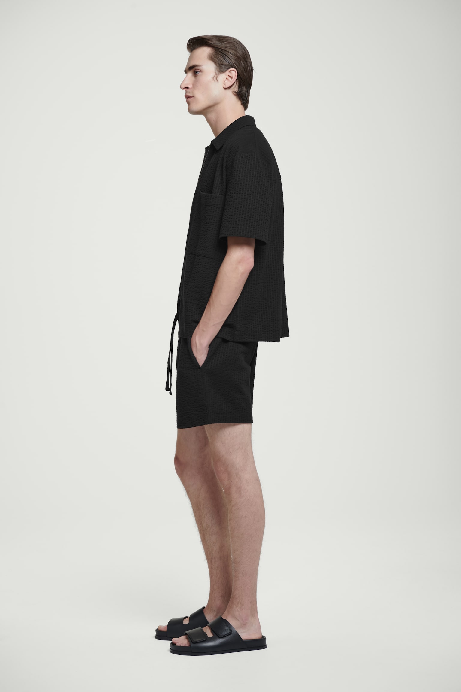 SEERSUCKER ELASTICATED SHORTS - BLACK/GREY - 5