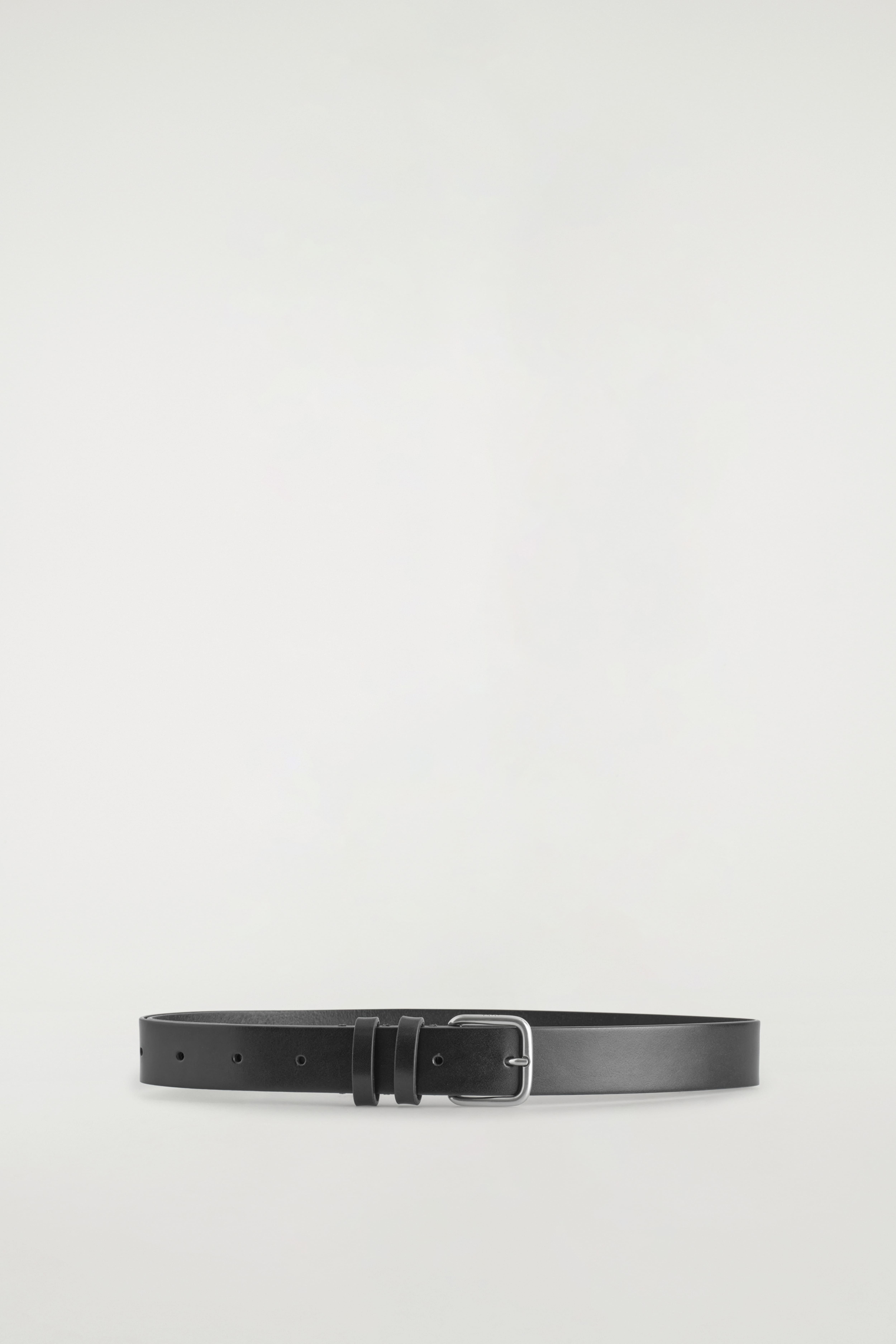 KLASSISCHER LEDERGÜRTEL - SCHWARZ/SILBER