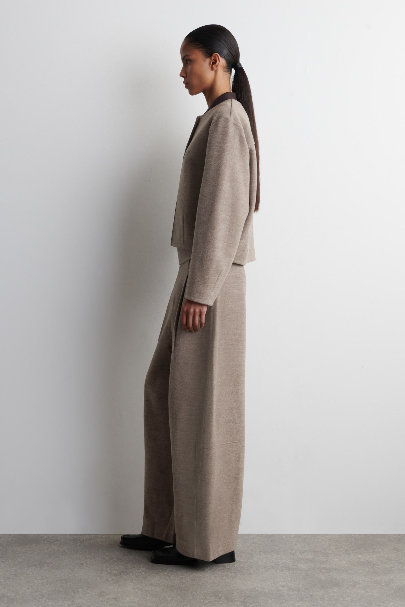 STRICKJACKE AUS KOCHWOLLE - BEIGE MELIERT - 5