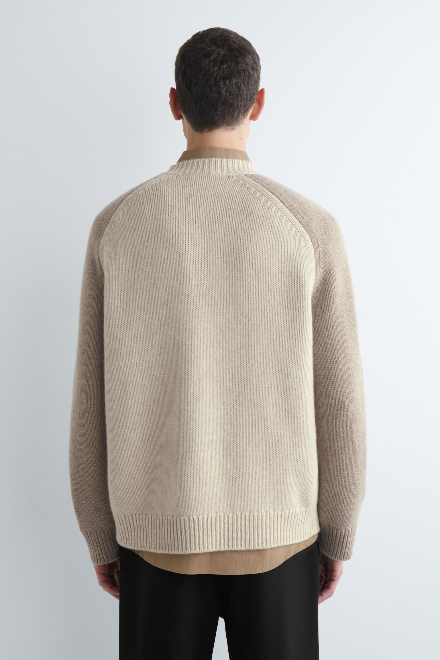 FÄRGDELAD KASHMIRTRÖJA - BEIGE/MULLVAD - 8