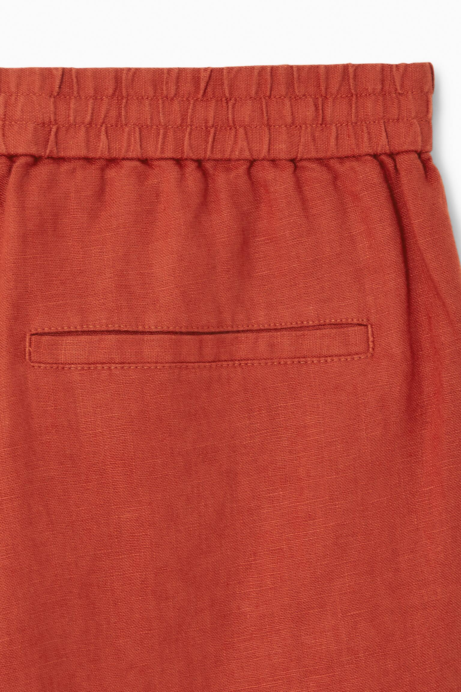 ELASTICATED LINEN SHORTS - RUST RED/BLACK - 4