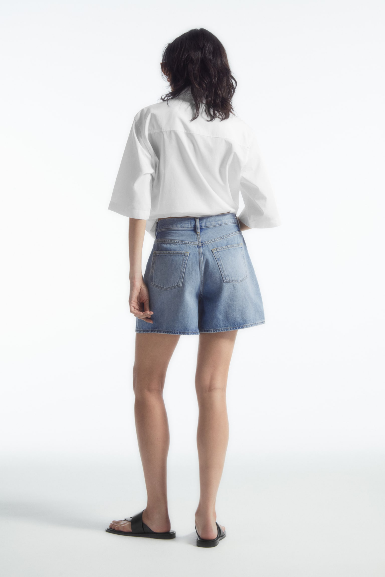 HIGH-RISE DENIM SHORTS - LIGHT BLUE/INDIGO - 7