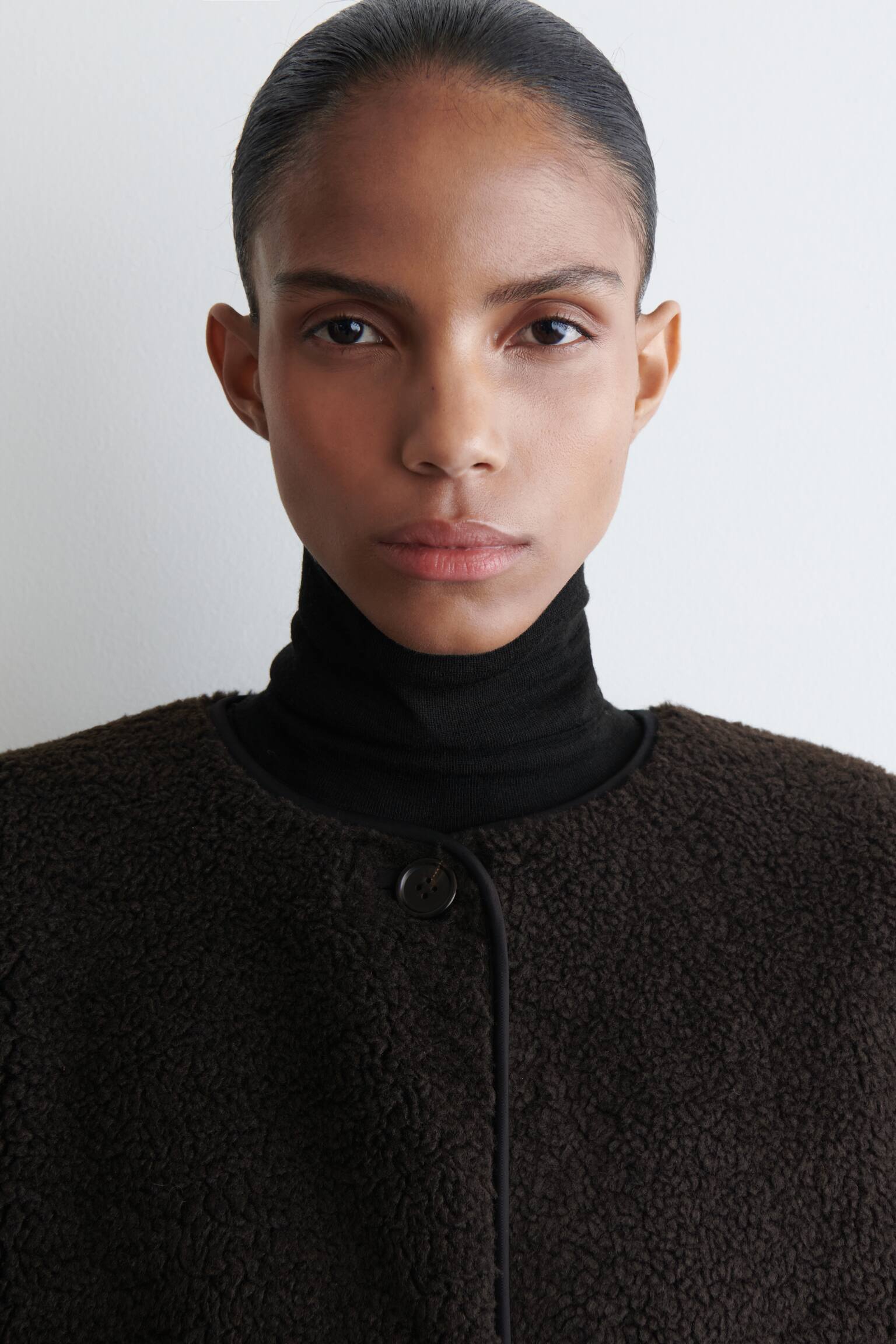 LONGLINE TEDDY JACKET - MØRKEBRUN/ECRU - 5