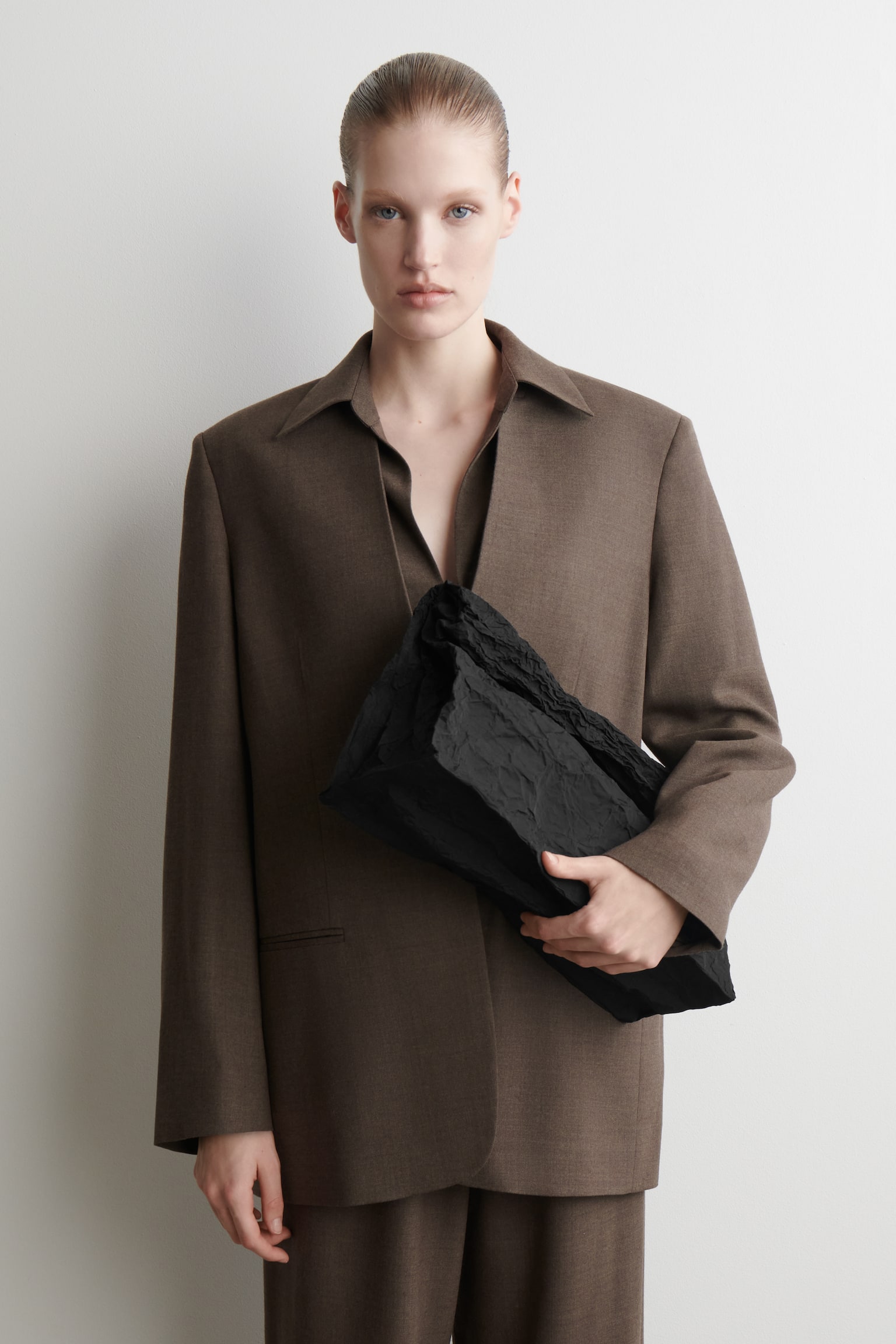 OVERSIZED-CLUTCH IN KNITTEROPTIK - SCHWARZ - 3
