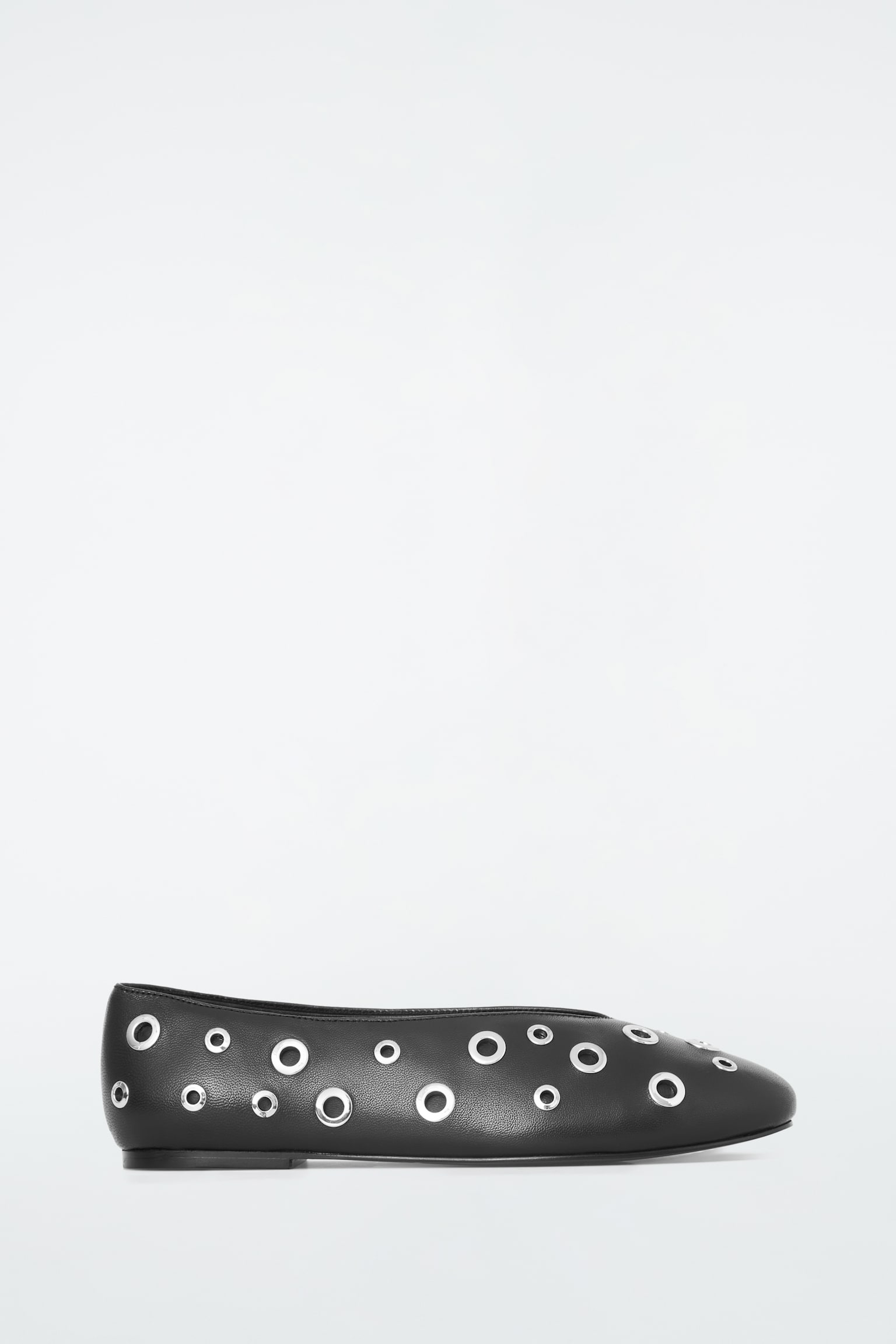 EYELET LEATHER BALLET FLATS - BLACK/OFF WHITE - 2