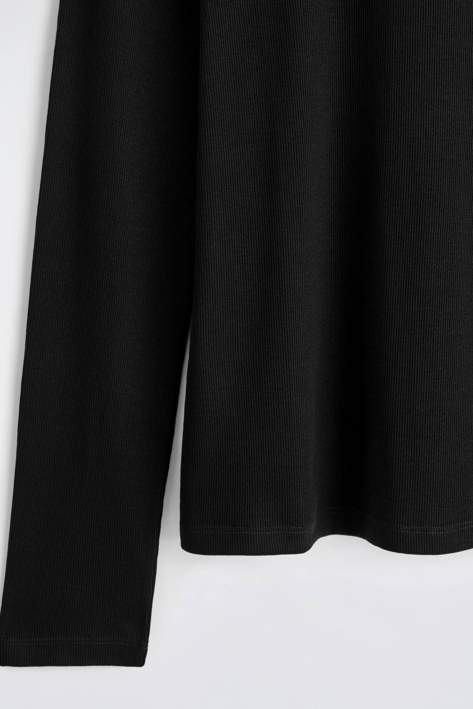 BAWEŁNIANY T-SHIRT O DOPASOWANYM KROJU - CZARNY/BIAŁY/CIEMNOSZARY MELANŻ/CIEMNOSZARY MELANŻ - 5