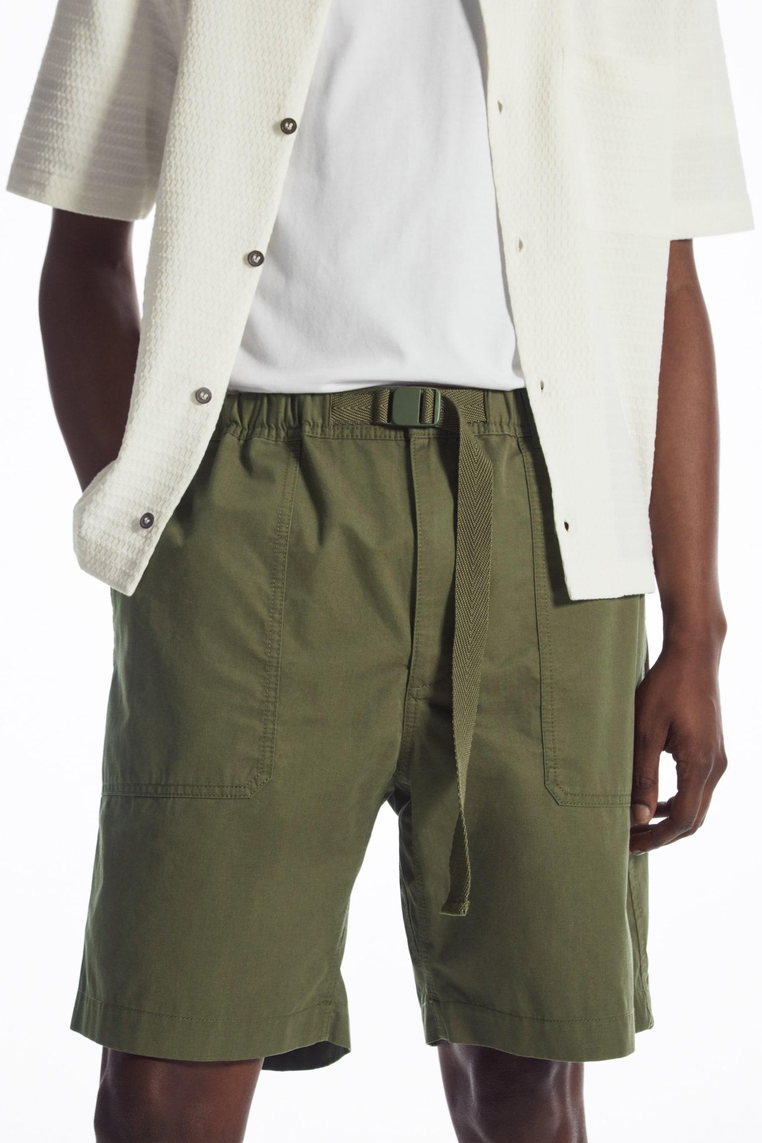 BUCKLED UTILITY SHORTS - KHAKI BROWN/NAVY BLUE - 5