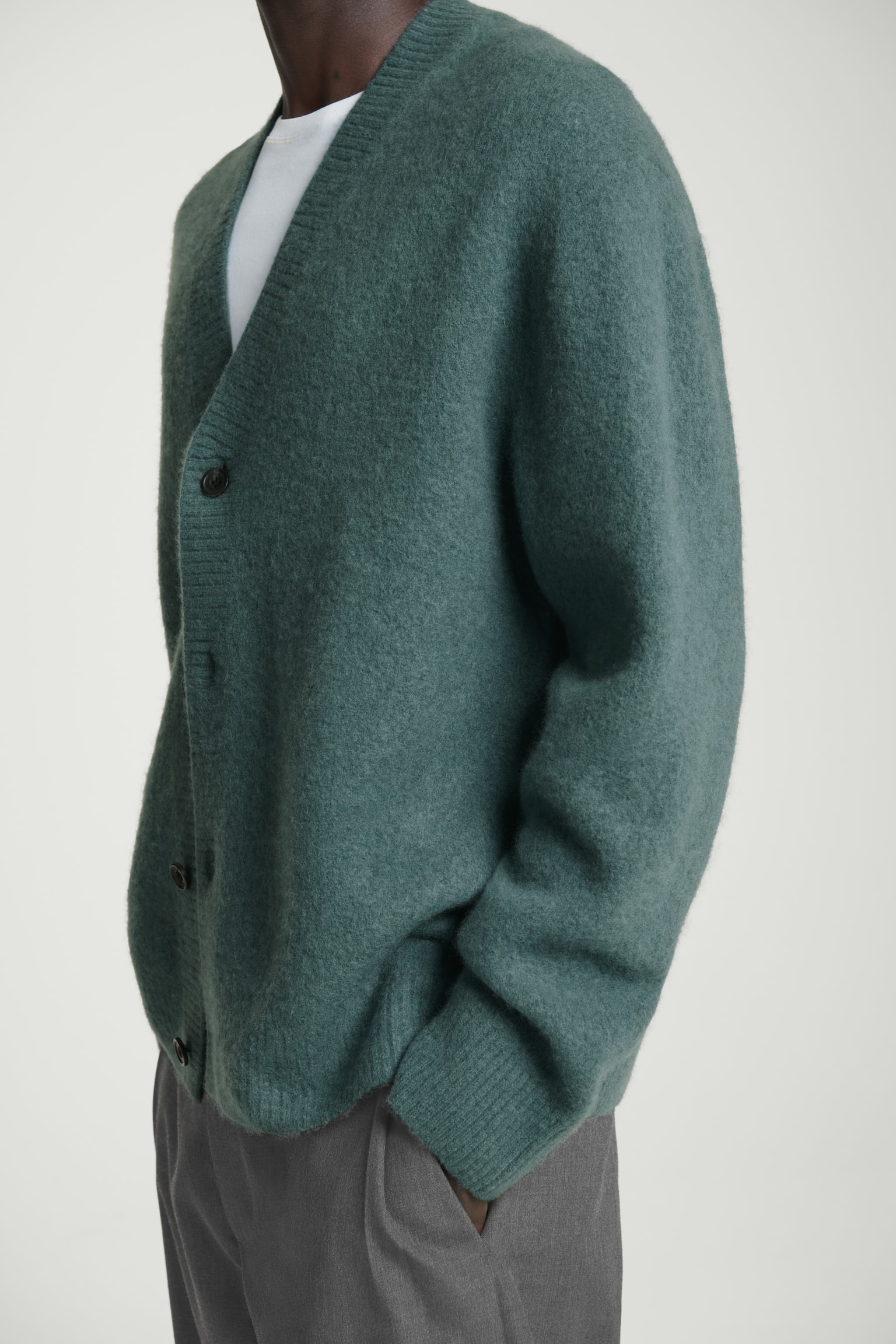 BRUSHED-WOOL V-NECK CARDIGAN - TEAL/DARK BROWN - 8