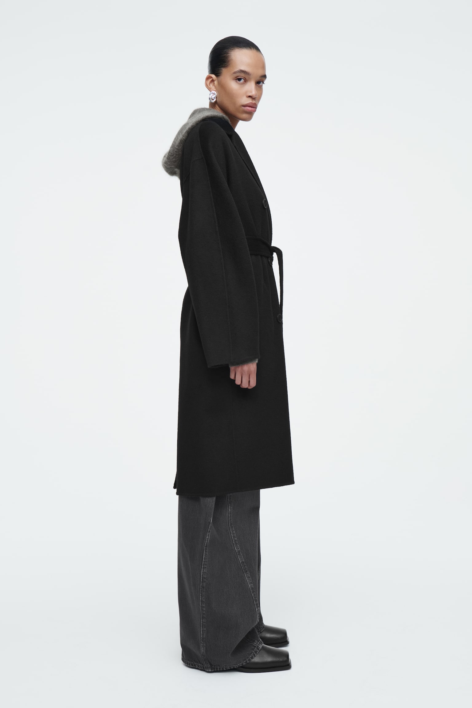 OVERSIZED DOUBLE-BREASTED WOOL COAT - BLACK - 7