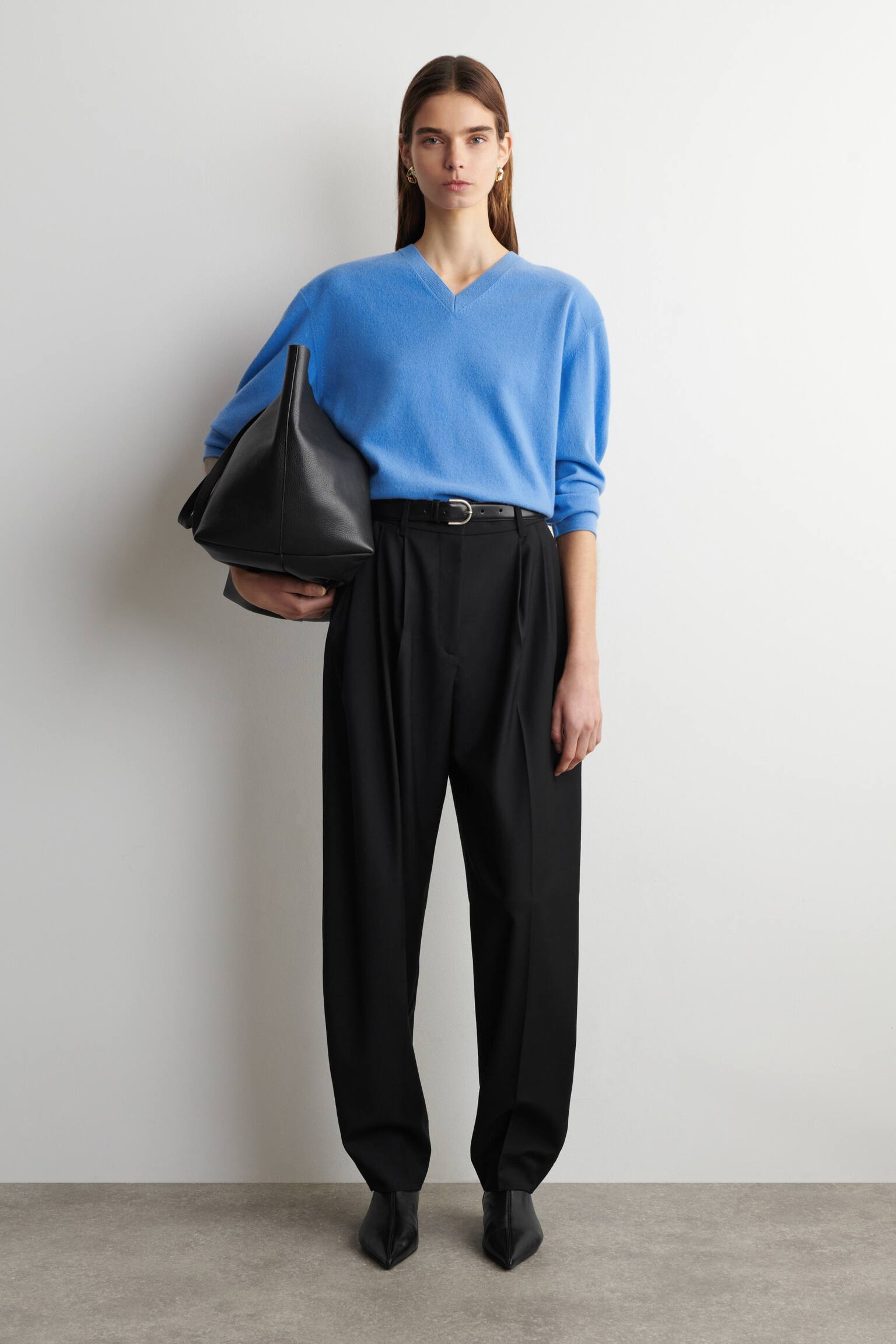 PULLOVER AUS MERINOWOLLE MIT V-AUSSCHNITT - Blau - 6