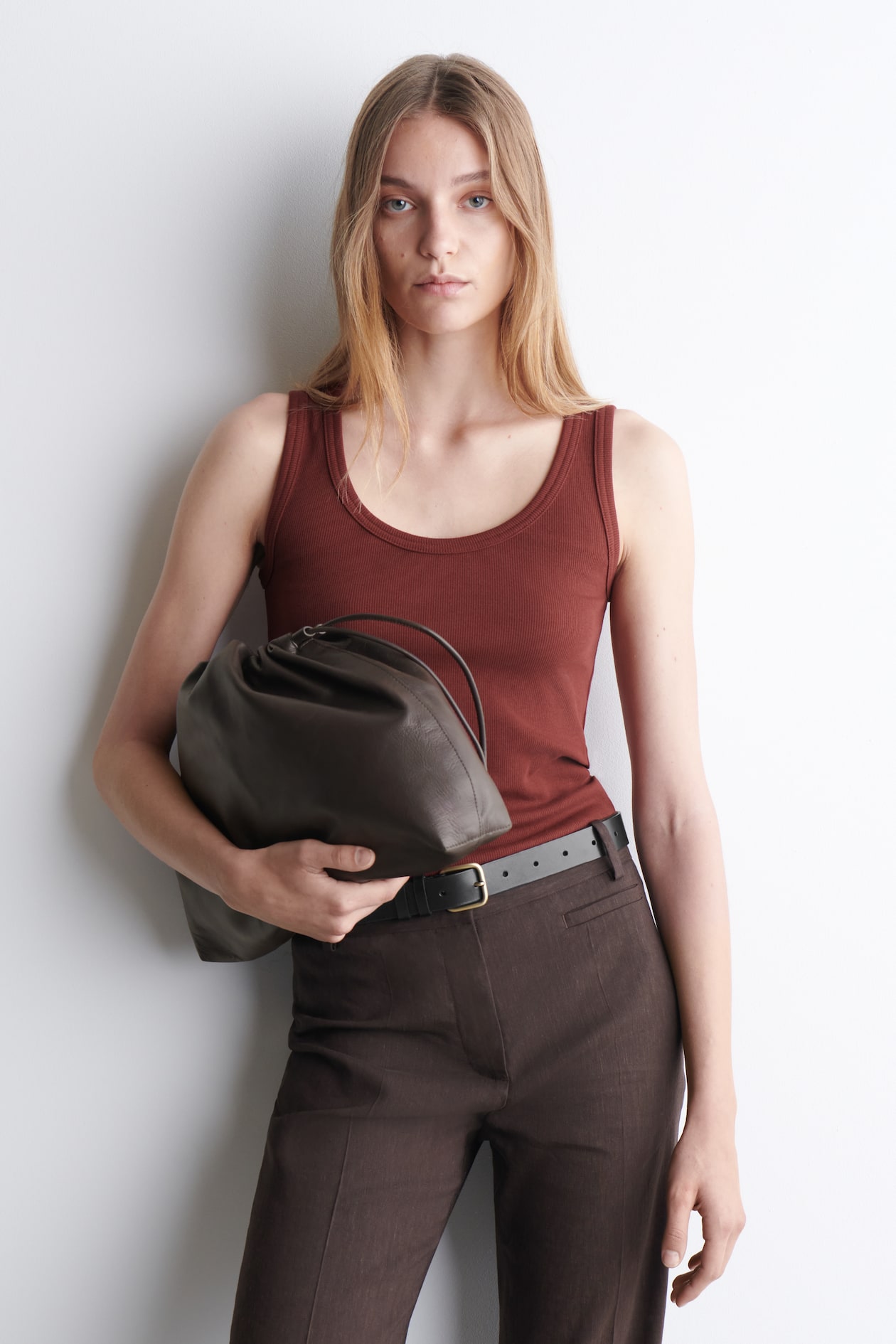RIBBSTICKAT LINNE MED RUND HALS - RÖD - DAM | H&M SE