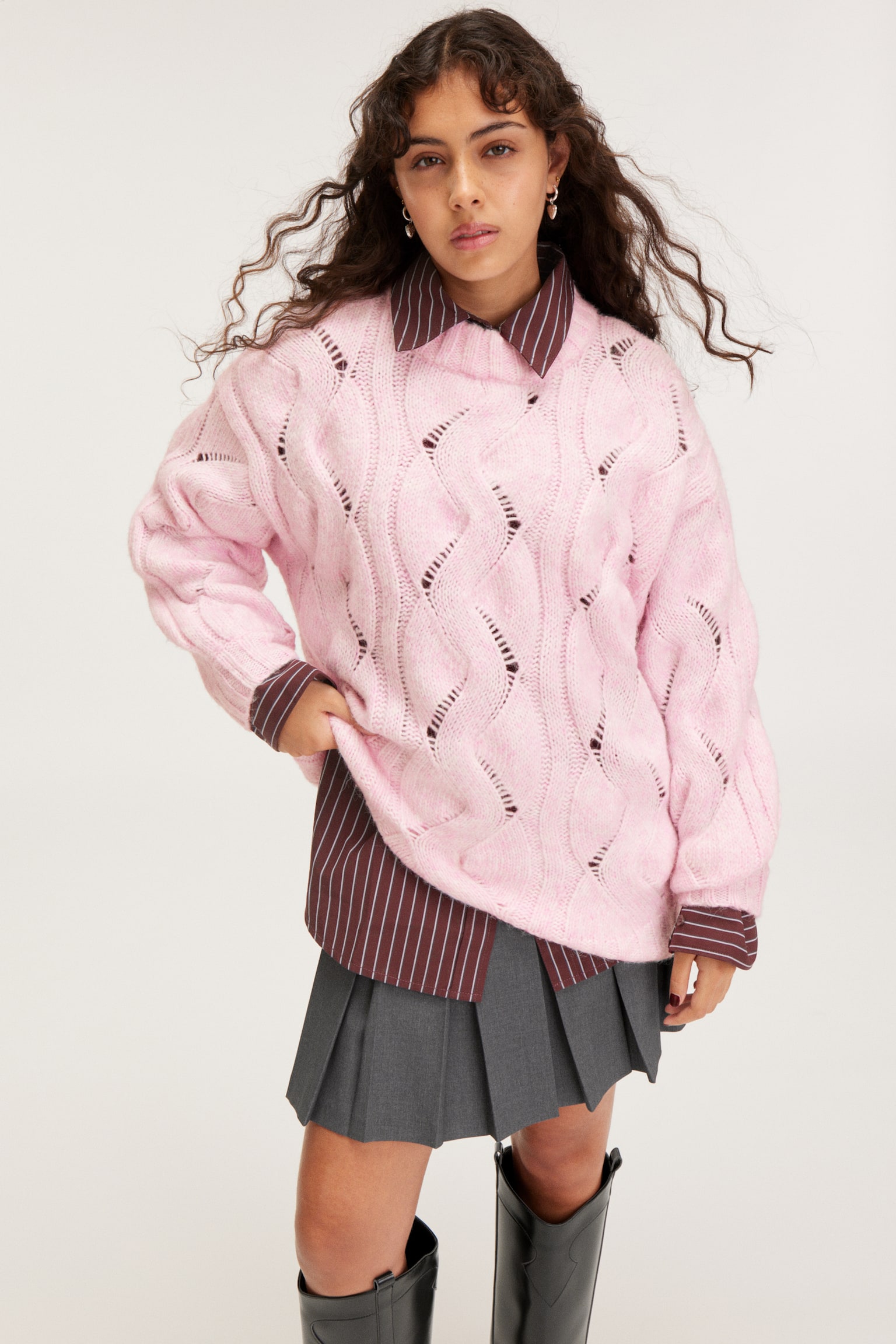 Oversized Cable-Knit Sweater - Light Pink/Dark Brown/Dusty White - 1