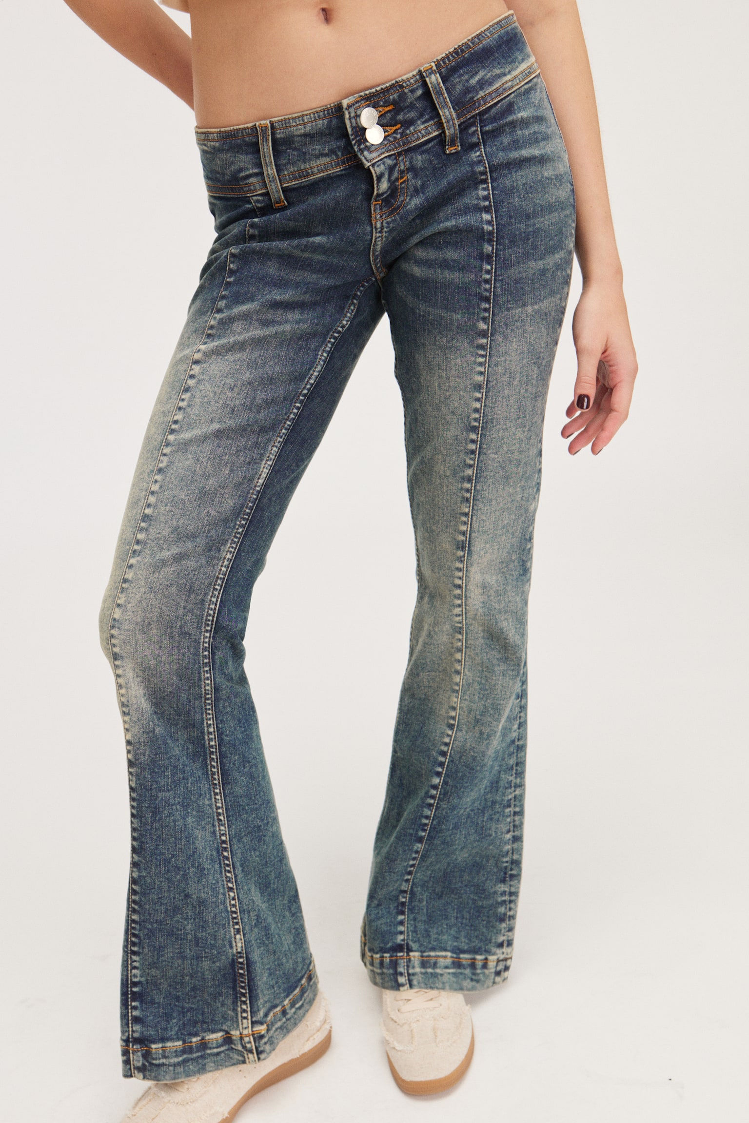 Nicole Low Bootcut-jeans - Blå - 3