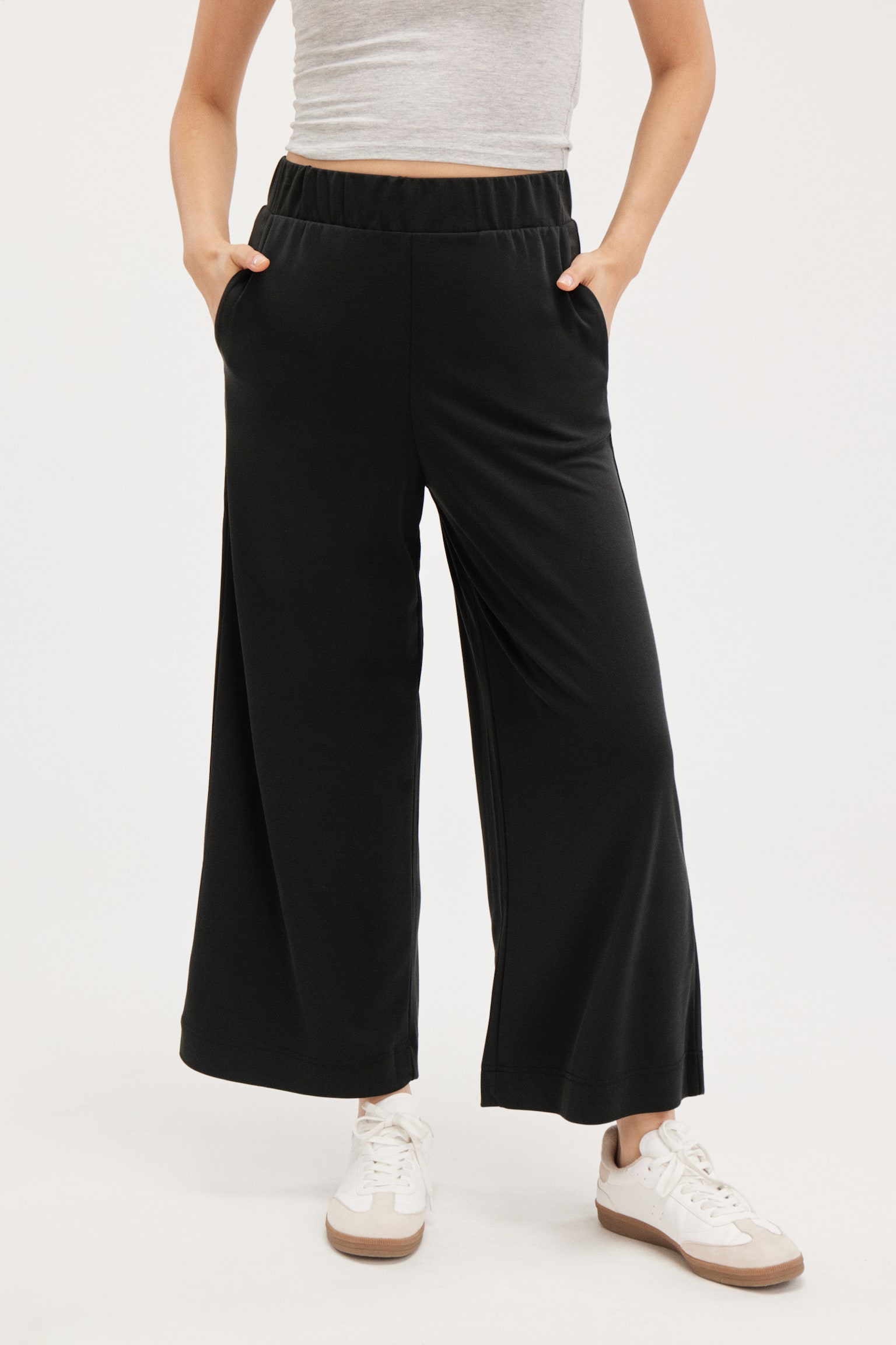 Wide leg super-soft trousers - Black/Beige/Black - 3