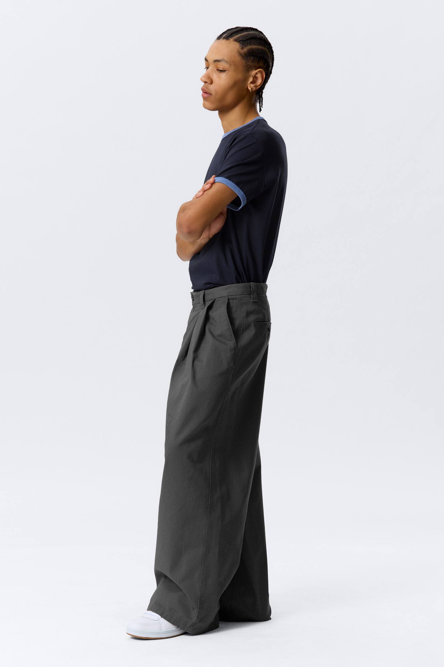 Chino Otis cu pliuri, din bumbac twill lejer - Gri închis/Light Beige/Negru - 4