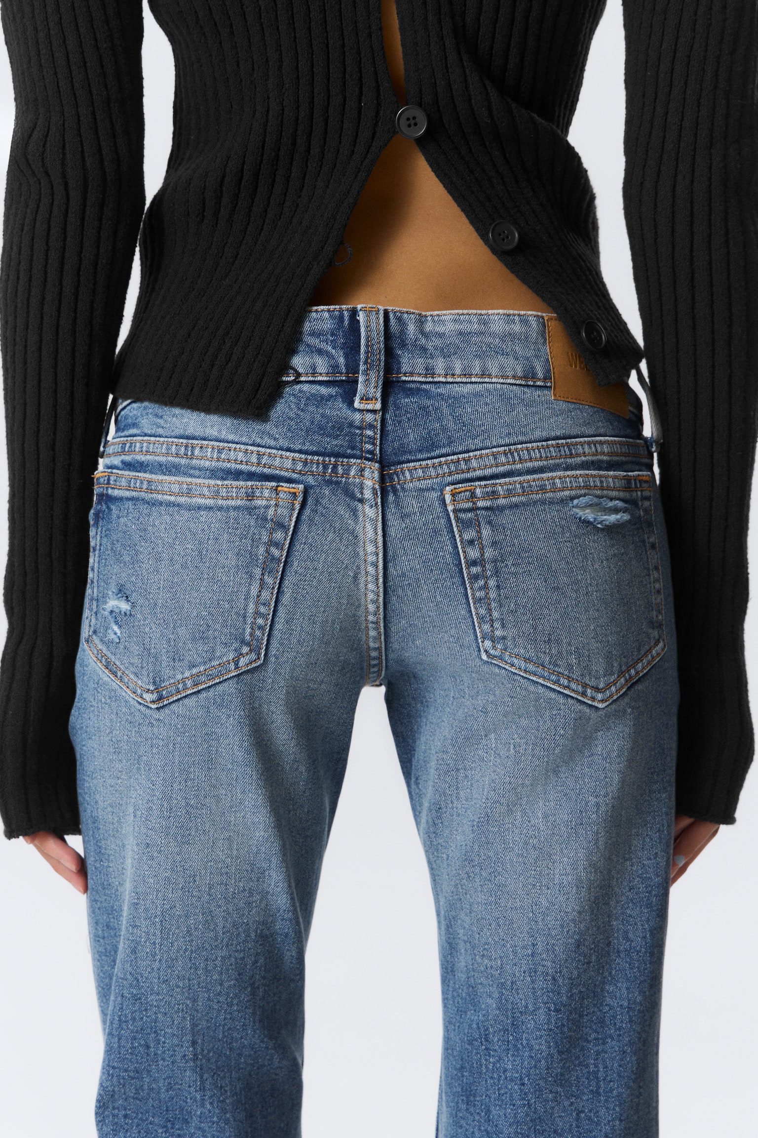 Nízke bedrové skinny bootcut rifle s roztrhaným efektom - Modré kone - stredne modrá - 3