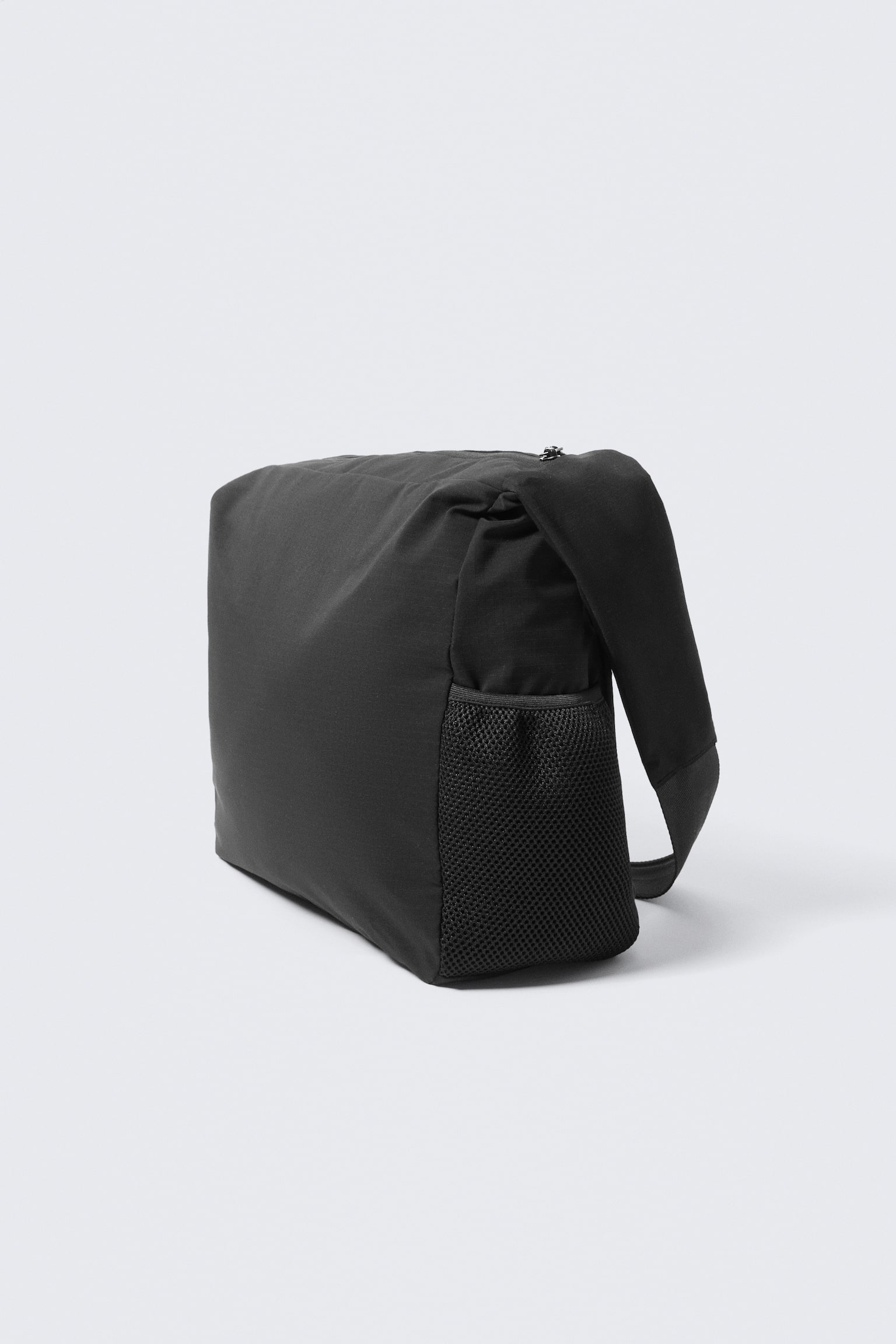 Praktische Crossbody-Bag - Schwarz/Dunkelgrau - 5